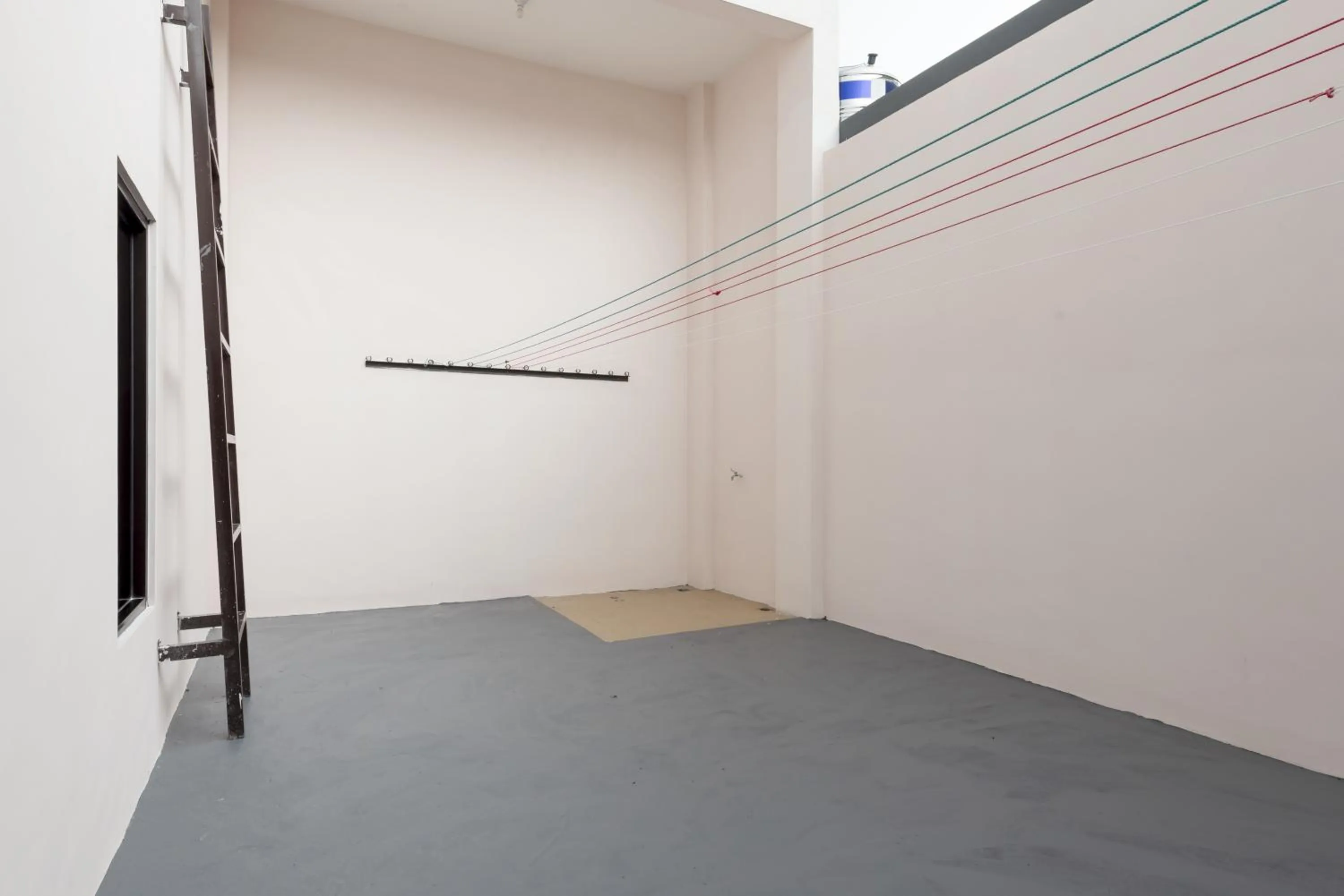 Bathroom in Nilskost Syariah RedPartner near UPN Surabaya