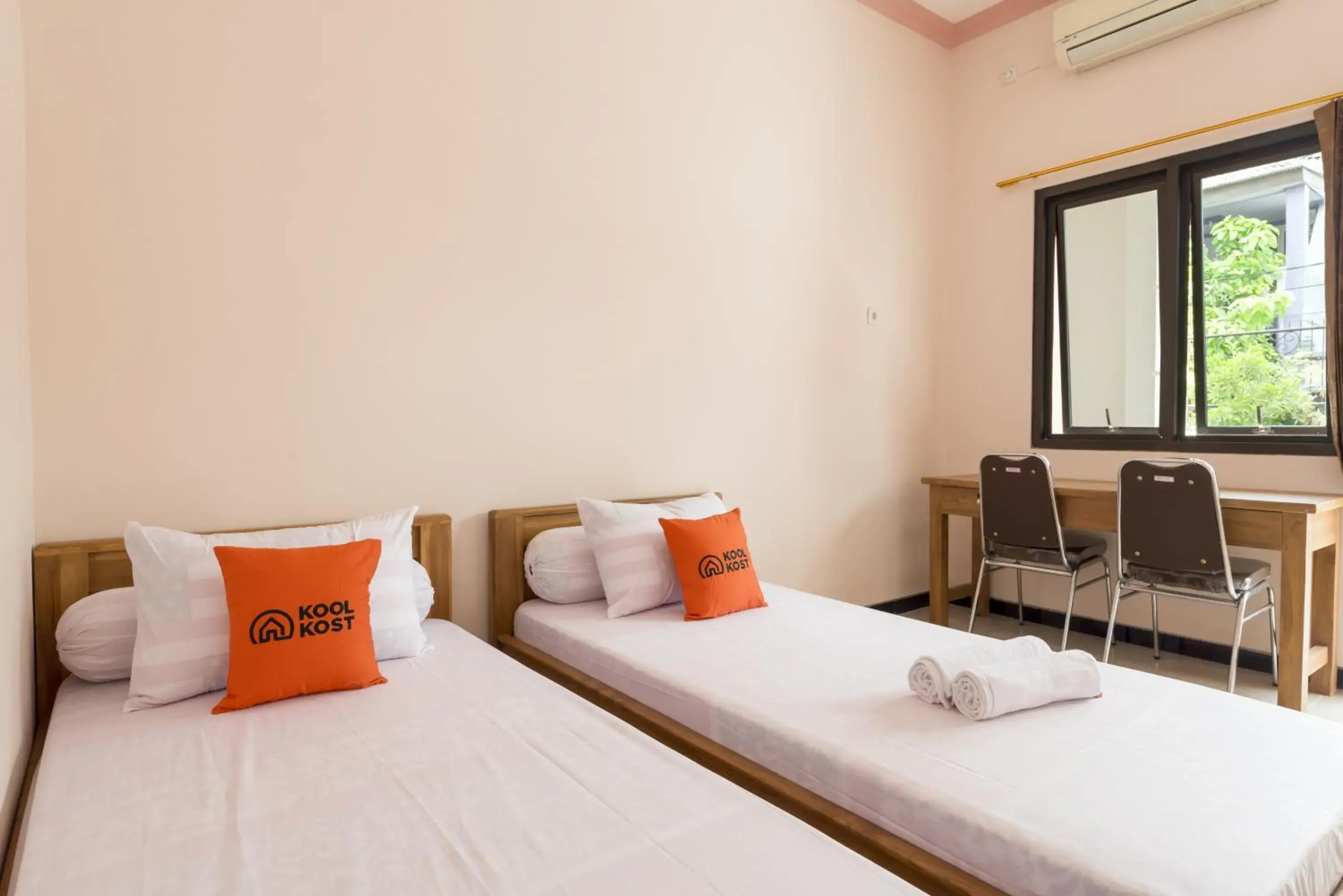 KoolKost Syariah near UPN Veteran KoolKost Syariah near UPN Veteran