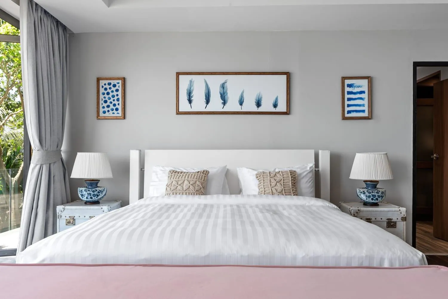 Bed in Villa Samayra - An Oceanfront Pool Villa, Koh Samui