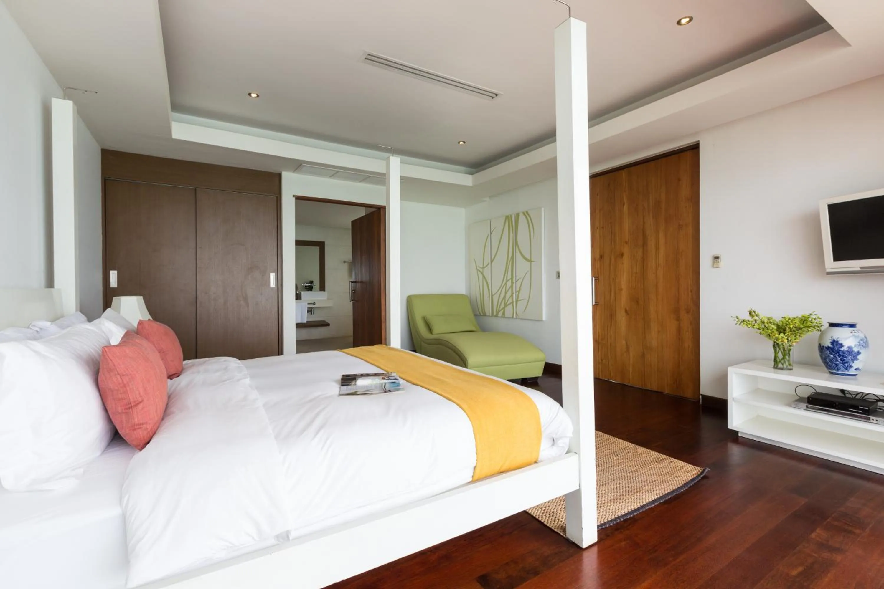 Bed in Villa Samayra - An Oceanfront Pool Villa, Koh Samui