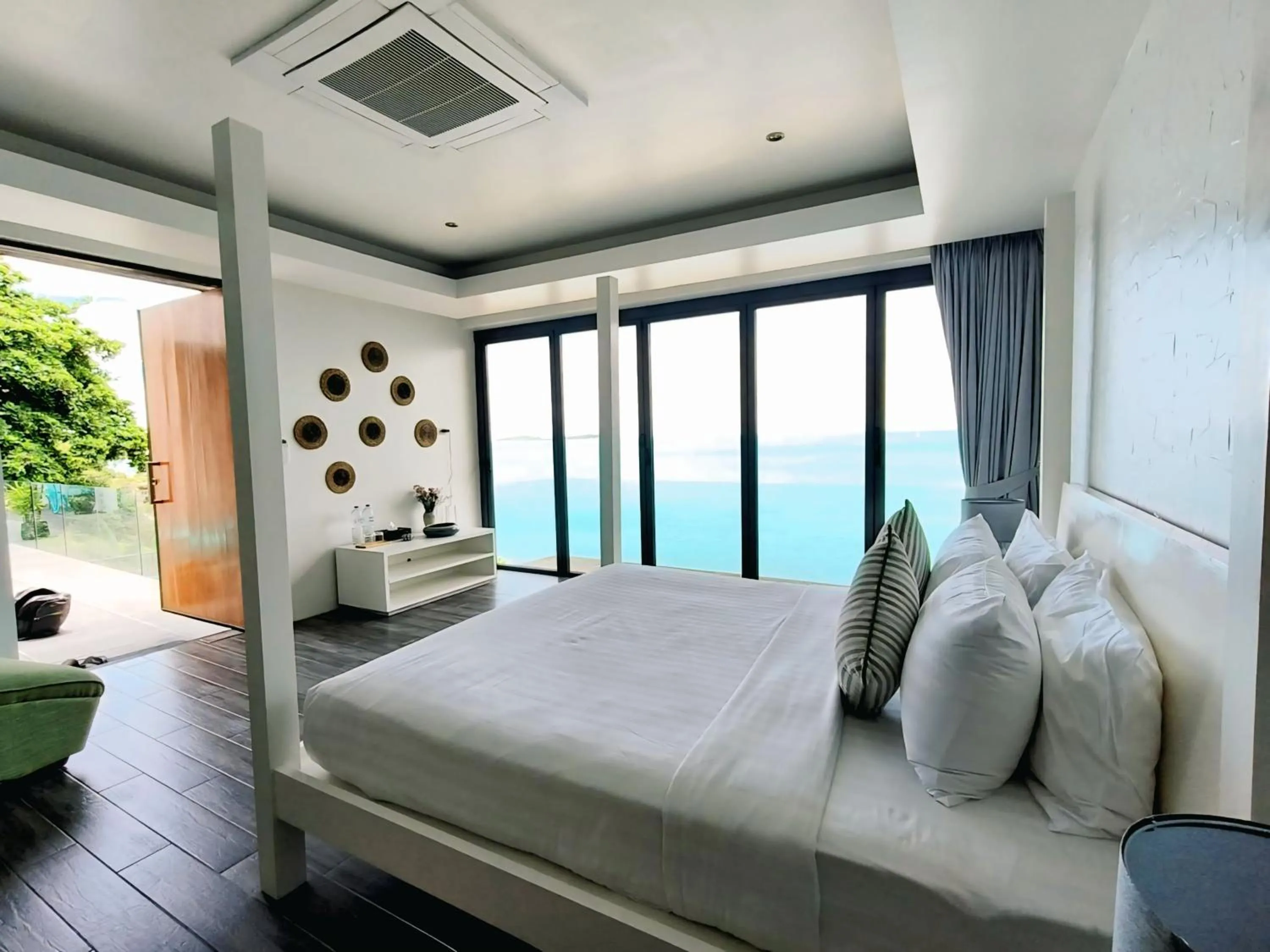 Bed in Villa Samayra - An Oceanfront Pool Villa, Koh Samui