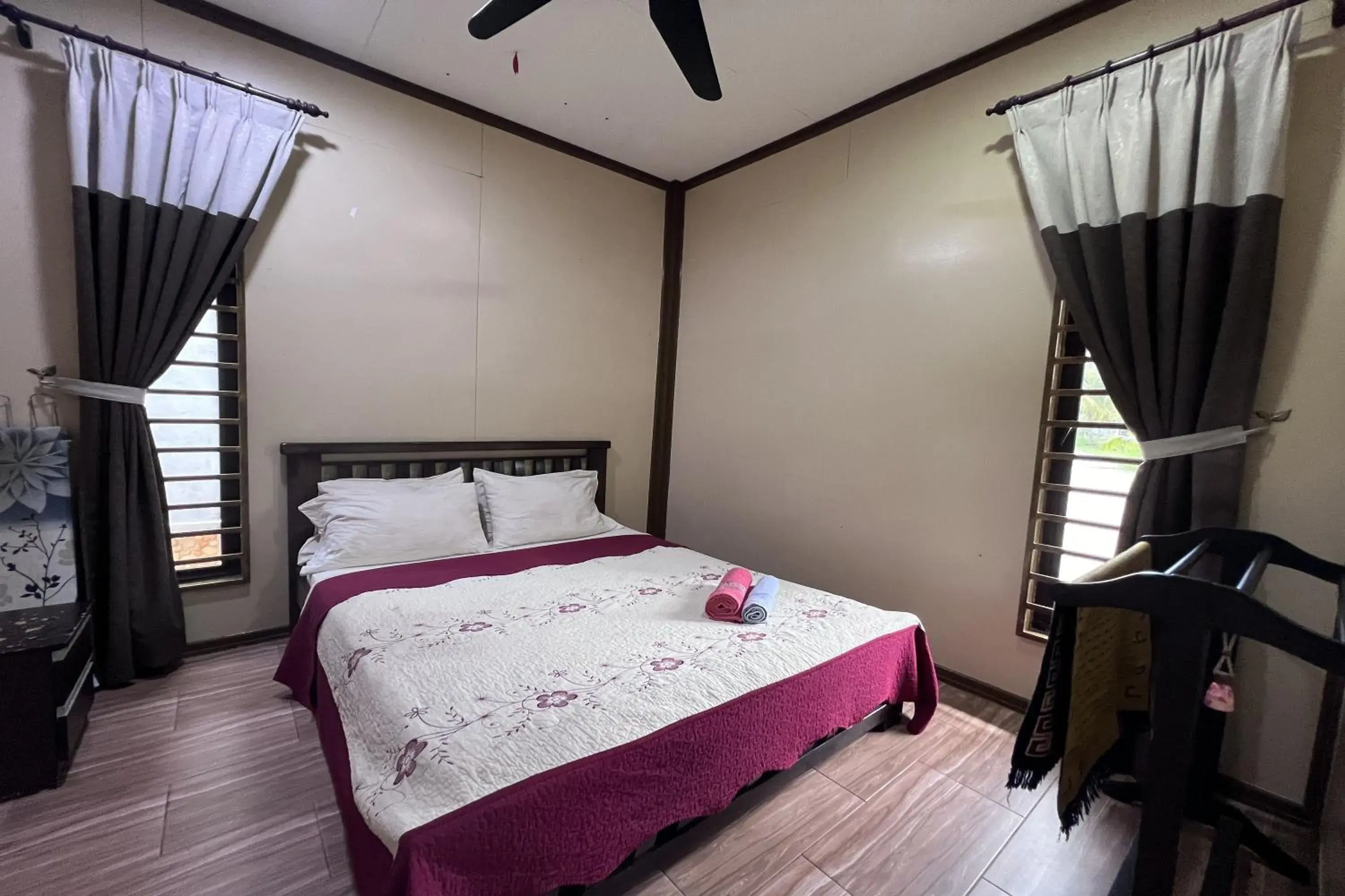 Premium Suite room in Nurbayu Chalet, Kemaman Premium Suite room in Nurbayu Chalet, Kemaman