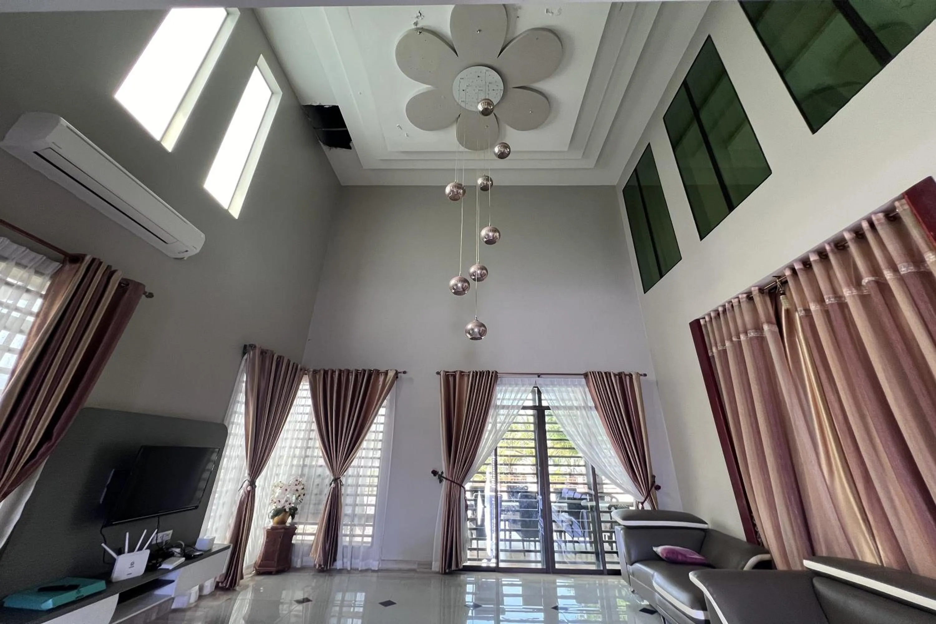 TV and multimedia in Nurbayu Chalet, Kemaman