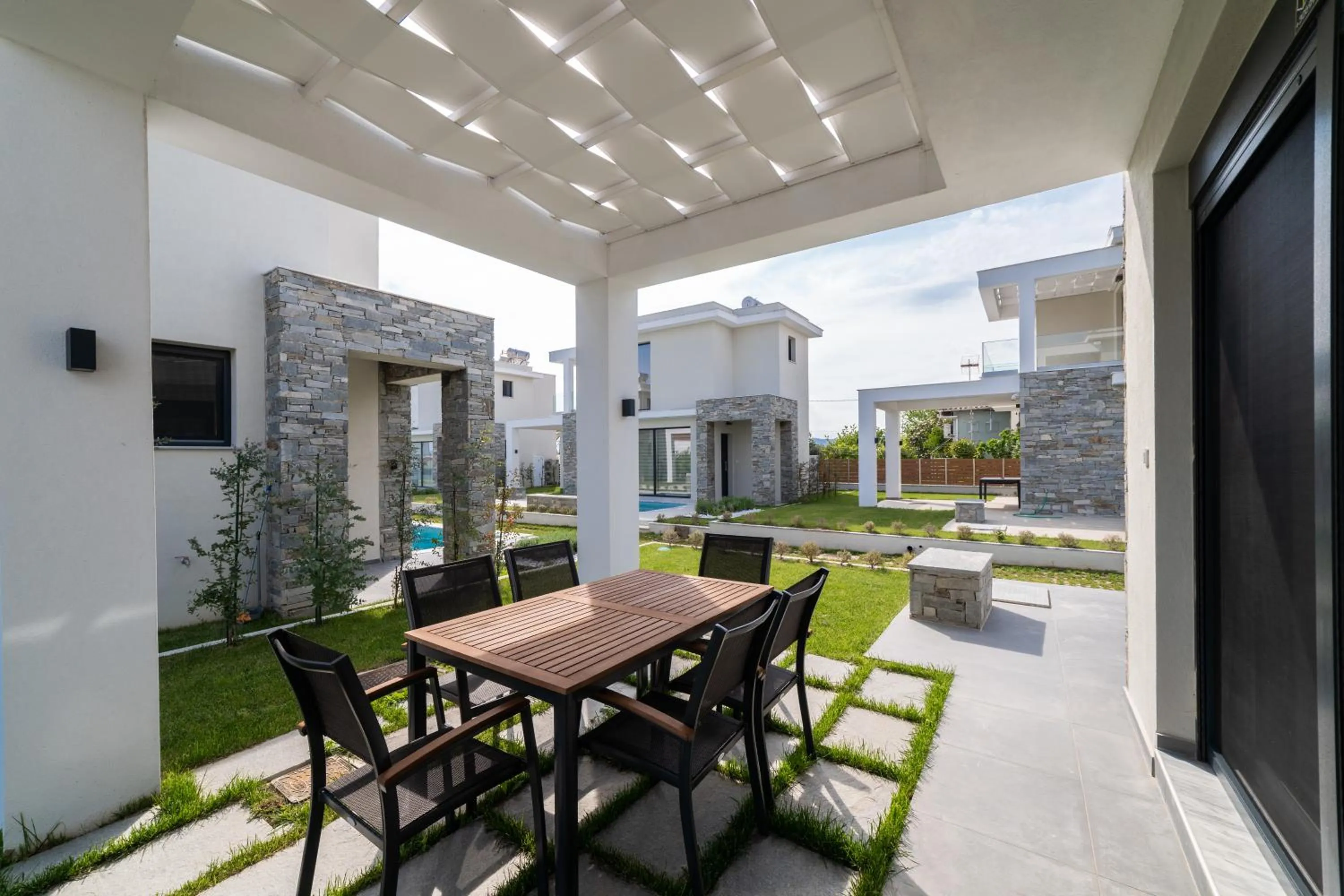 Property building in Thalassa & Thalassa Prive Residential Complex