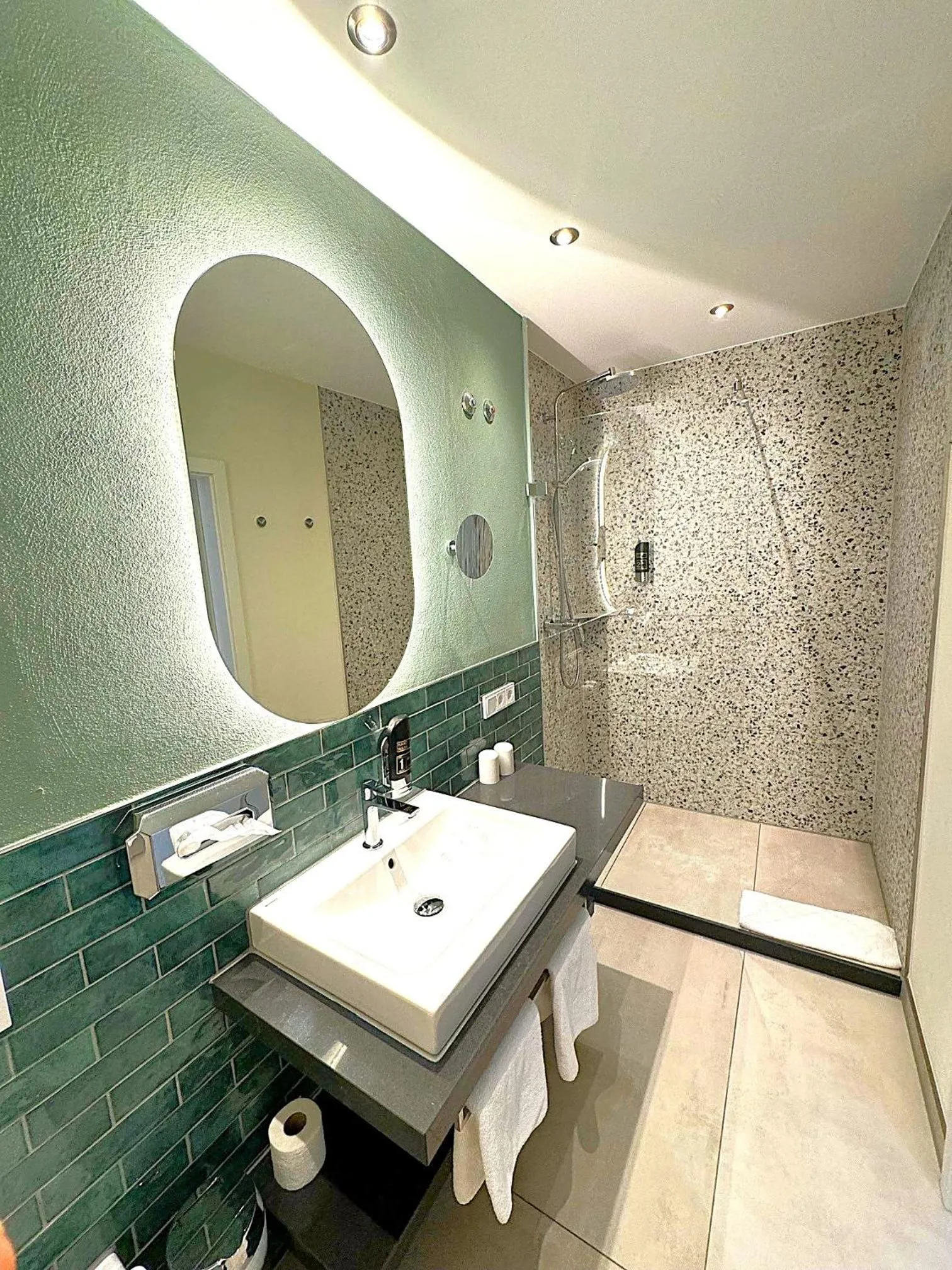 Bathroom in Altstadthotel