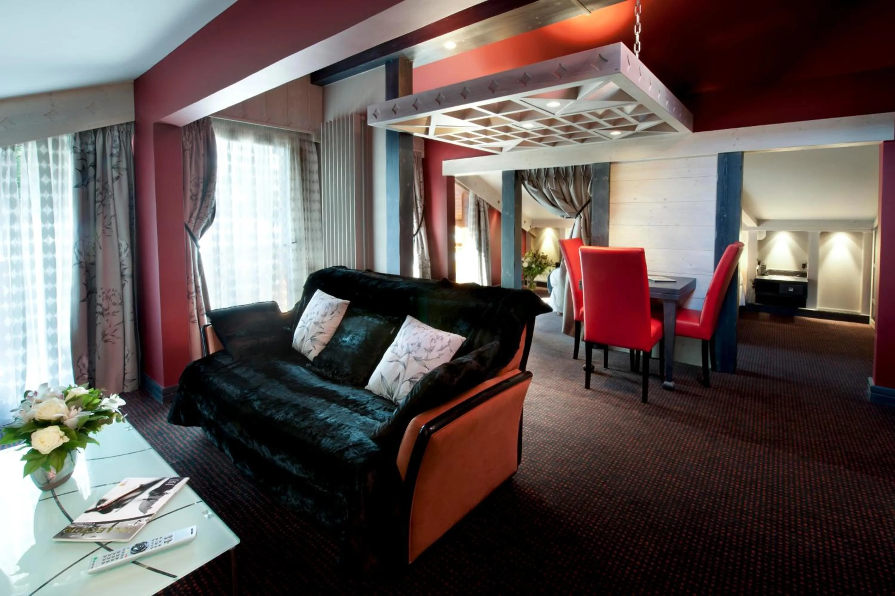 Seating area in Hôtel Les Sherpas