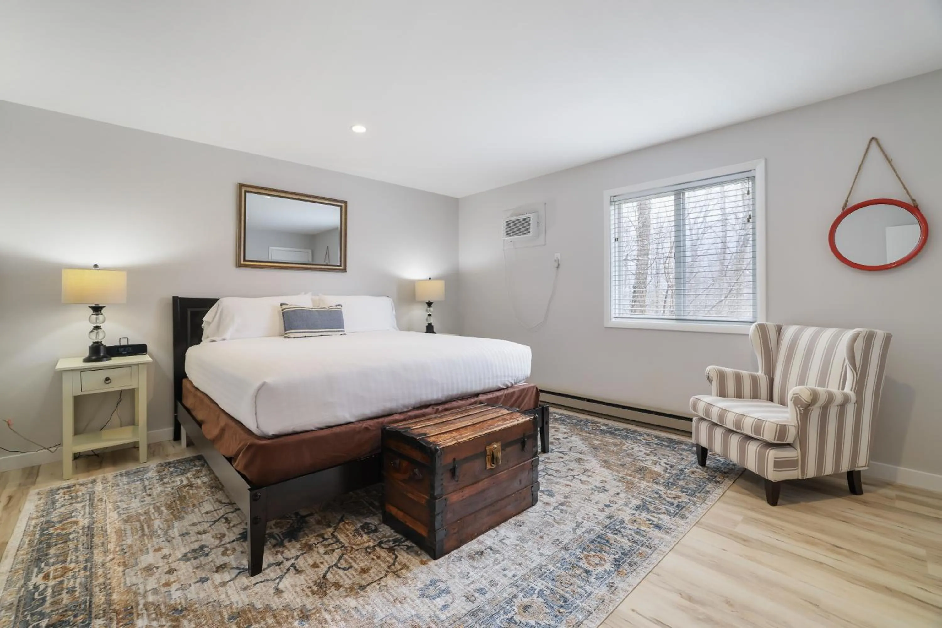 Bed in East Shore Lodging