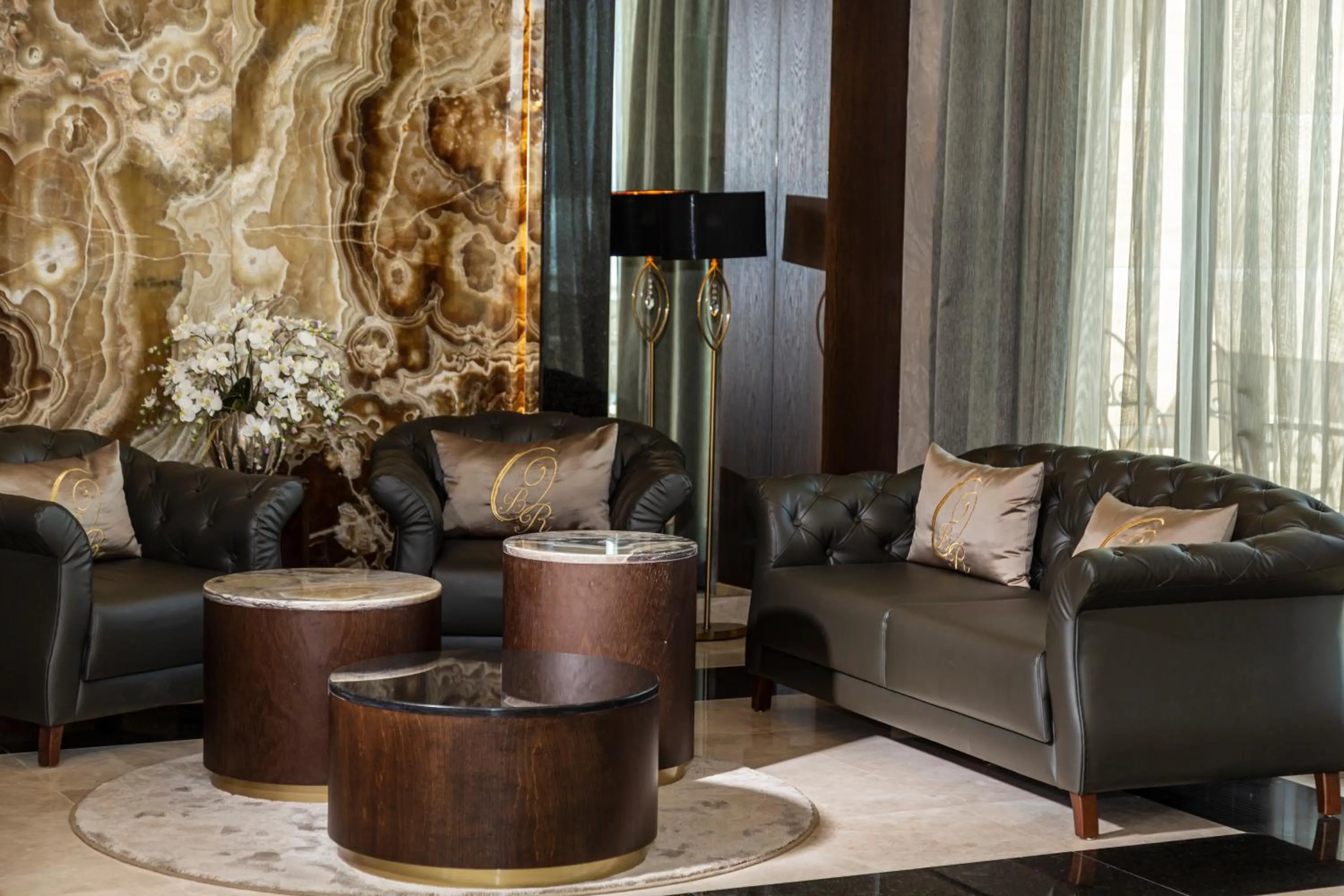 Lobby or reception in Onyx Beach Residence - Free Beach Access & Parking