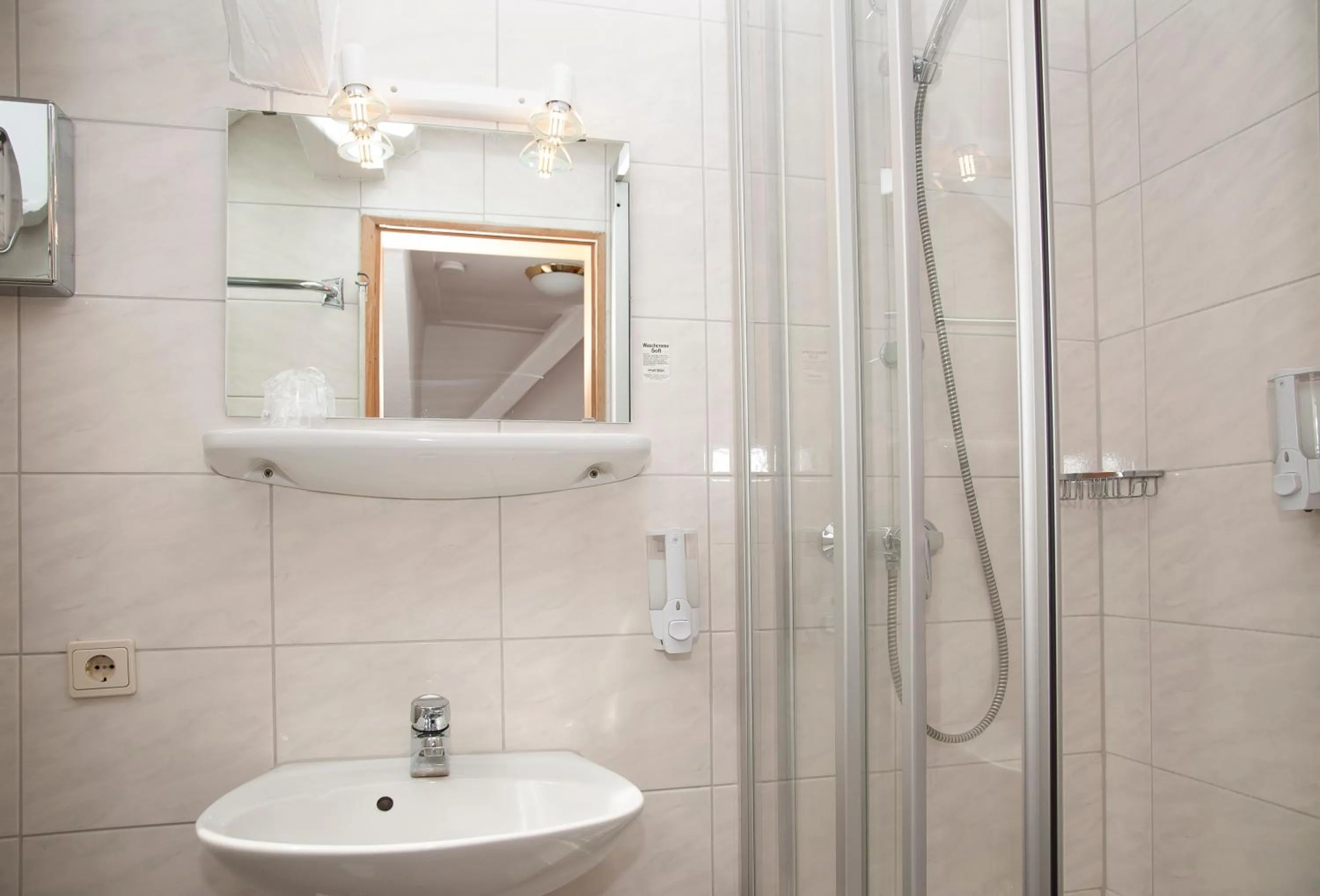 Bathroom in Hotel Sonne