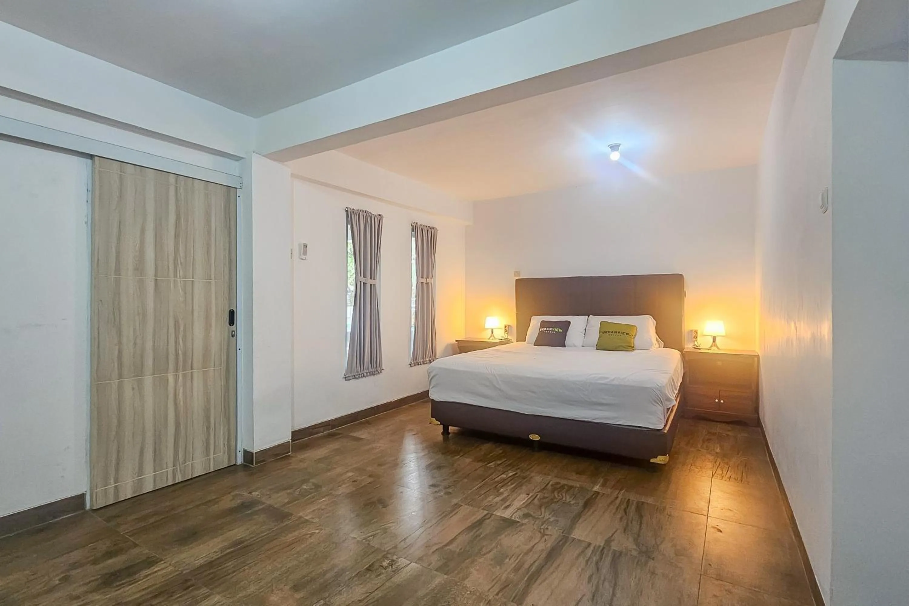 Bedroom, Bed in Urbanview Villa Balong BHO Syariah Bandung