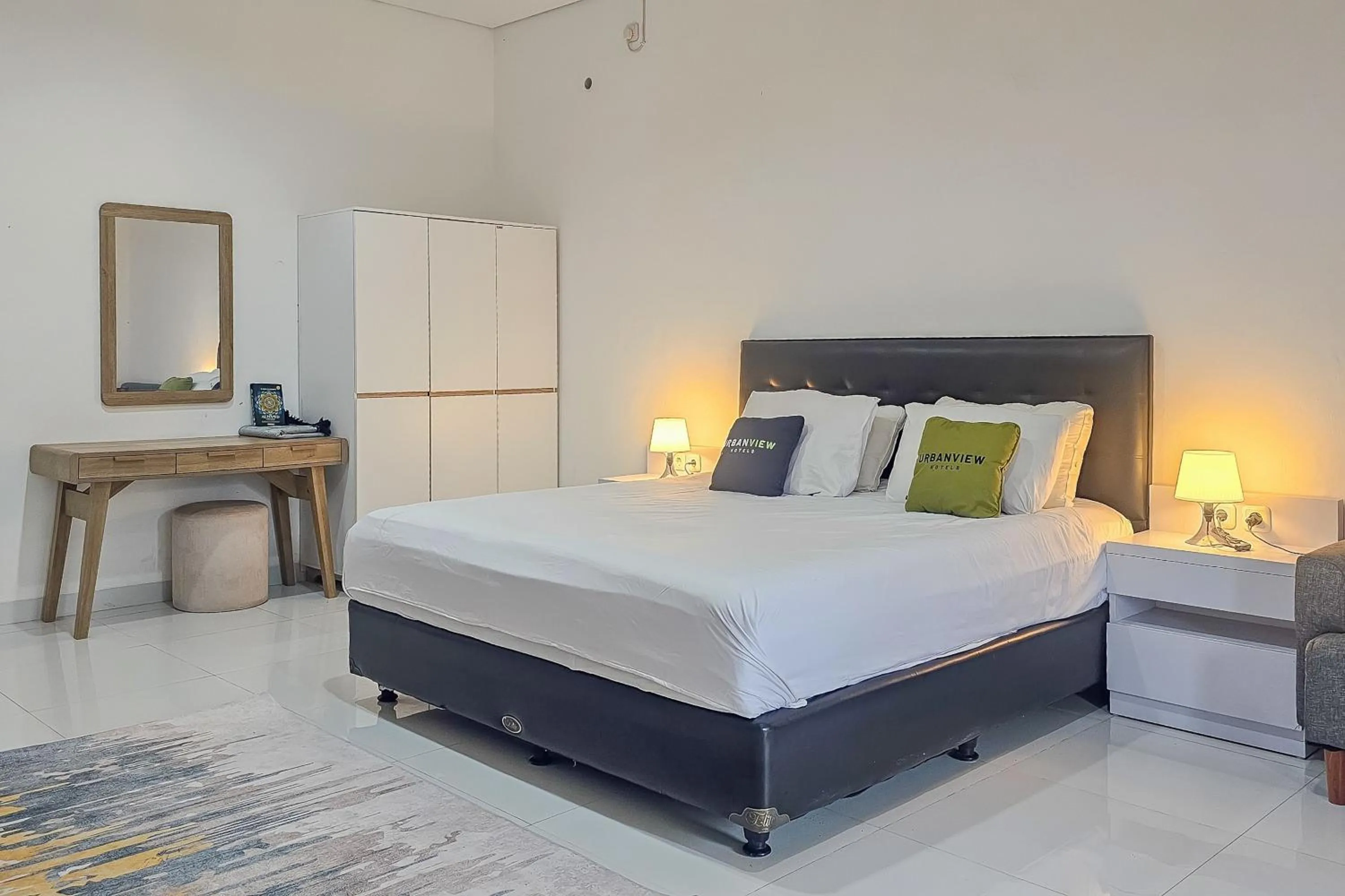 Bedroom, Bed in Urbanview Villa Balong BHO Syariah Bandung