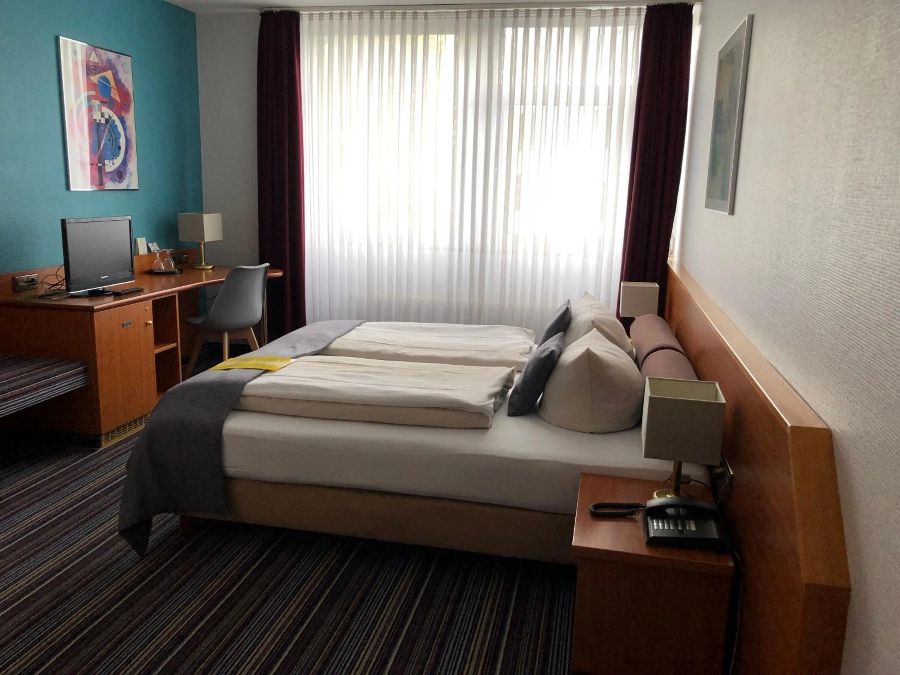 Photo of the whole room, Bed in Hotel Servatius