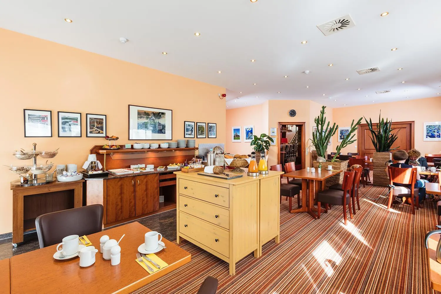 Breakfast in Hotel Servatius