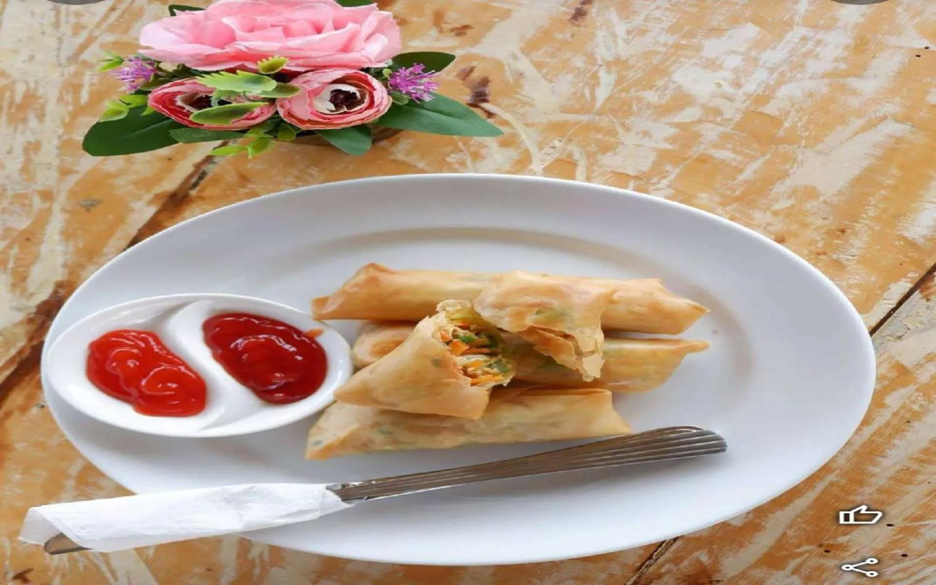 Restaurant/places to eat in Unicorn Bungalow