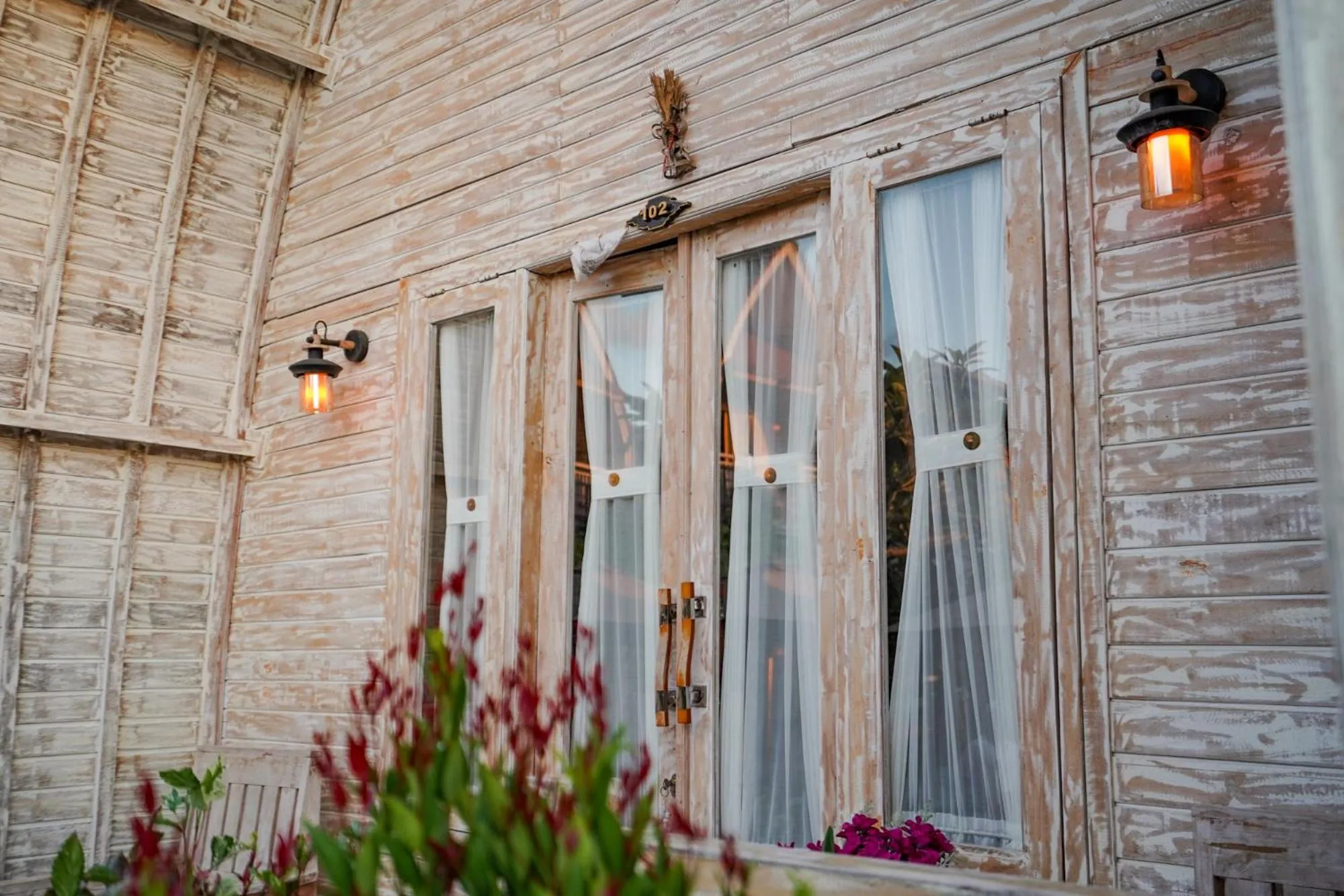 Facade/entrance in Unicorn Bungalow