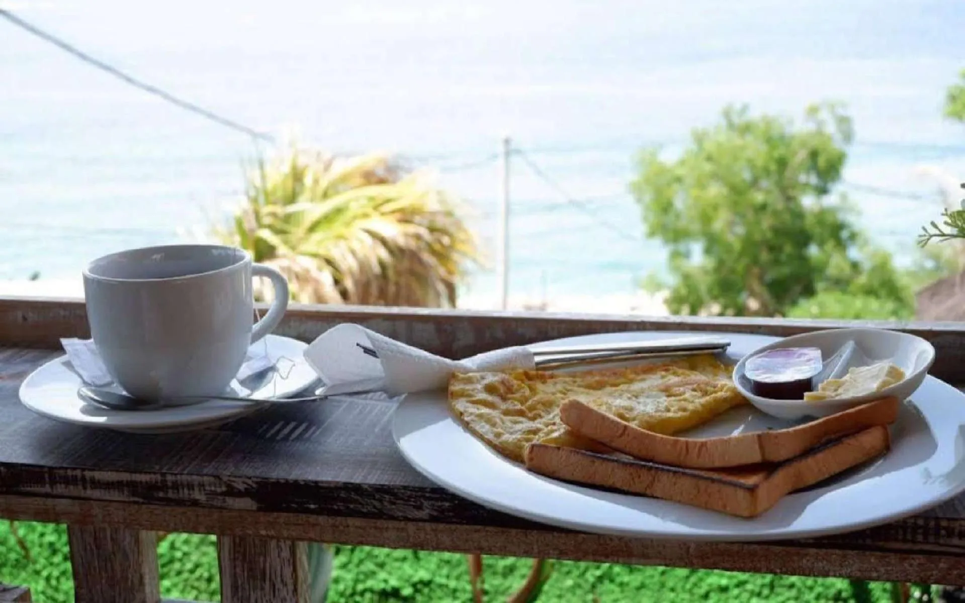 Restaurant/places to eat in Unicorn Bungalow