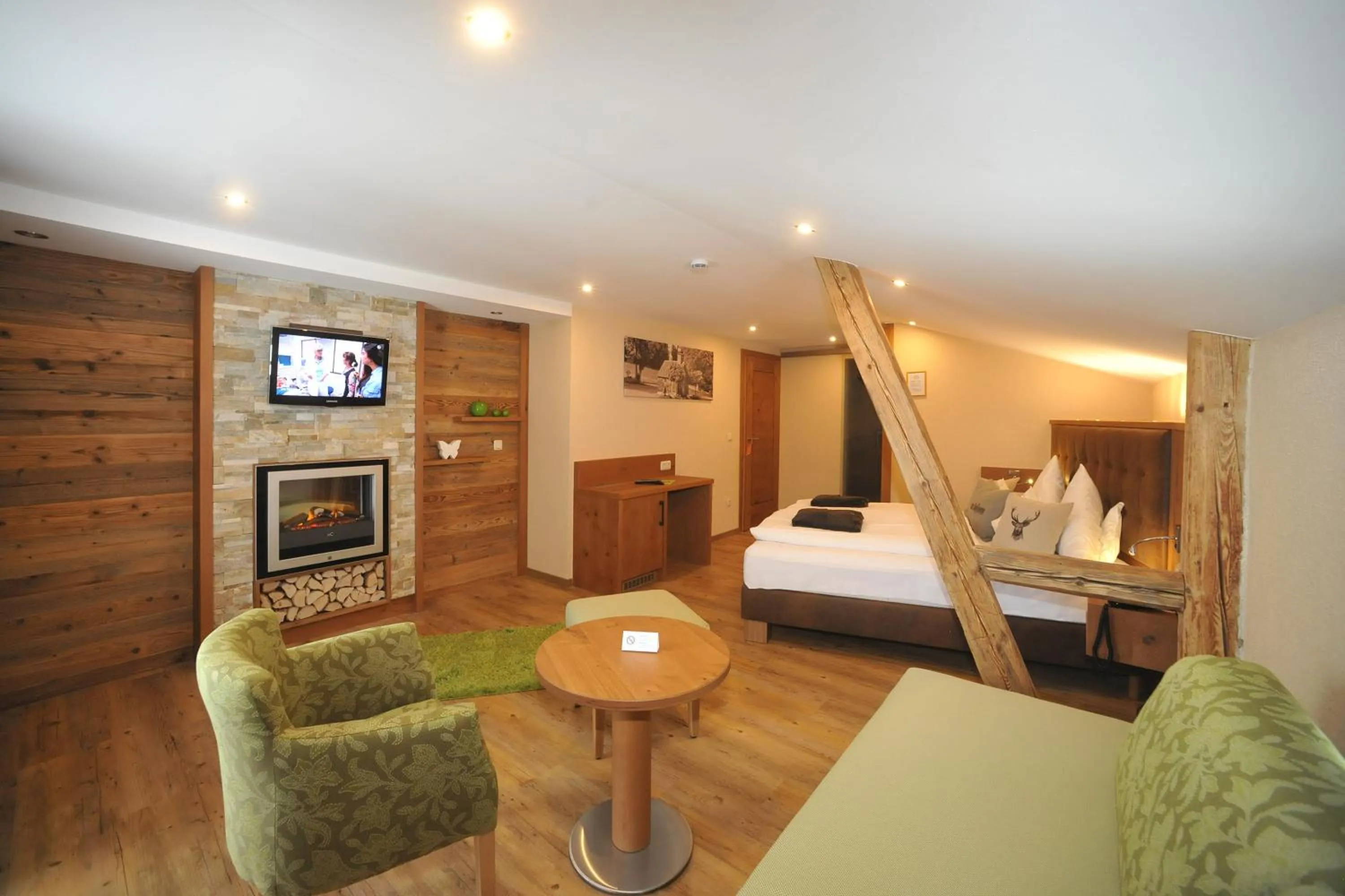 Bed in Ferienhotel Hubertus