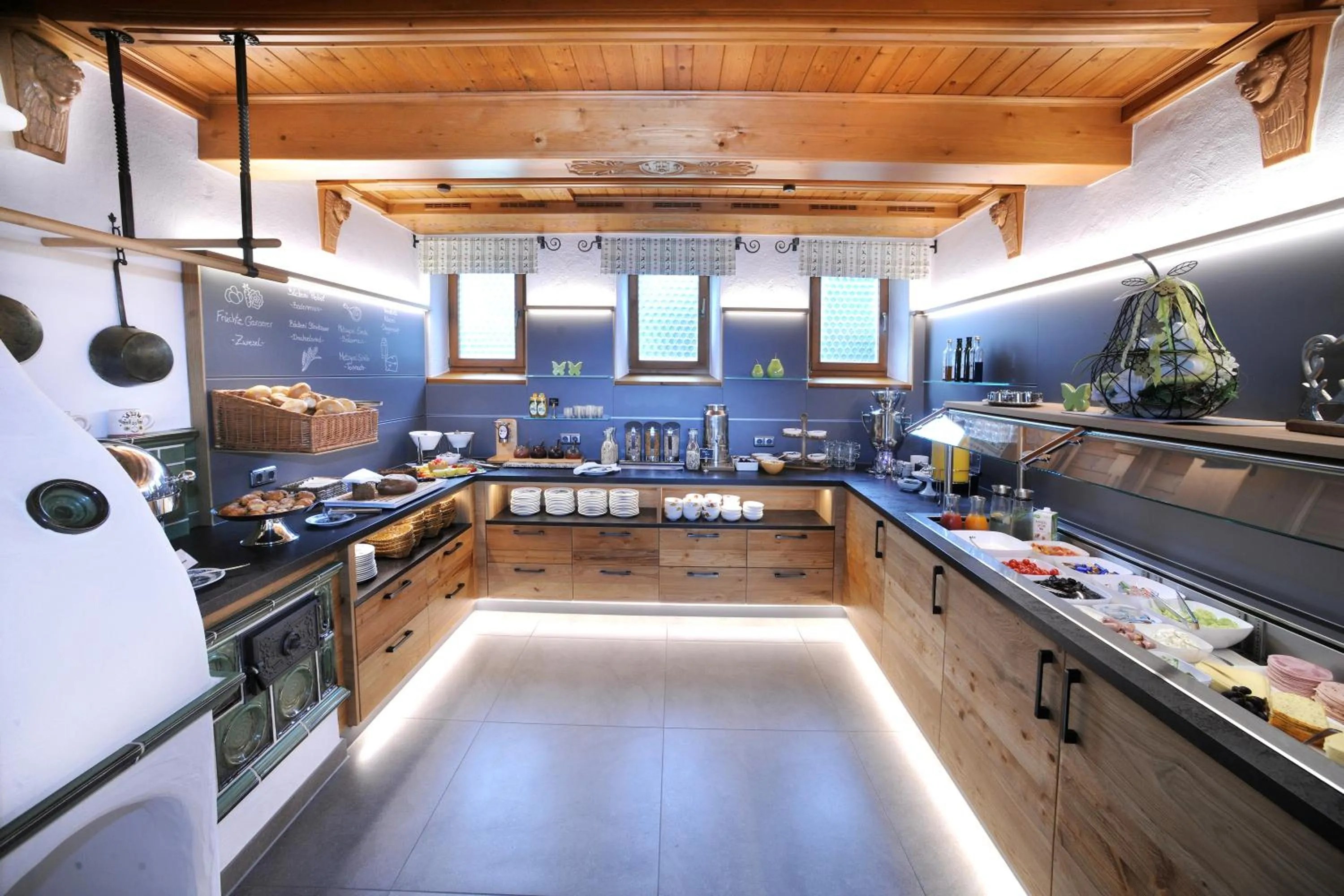 Breakfast in Ferienhotel Hubertus