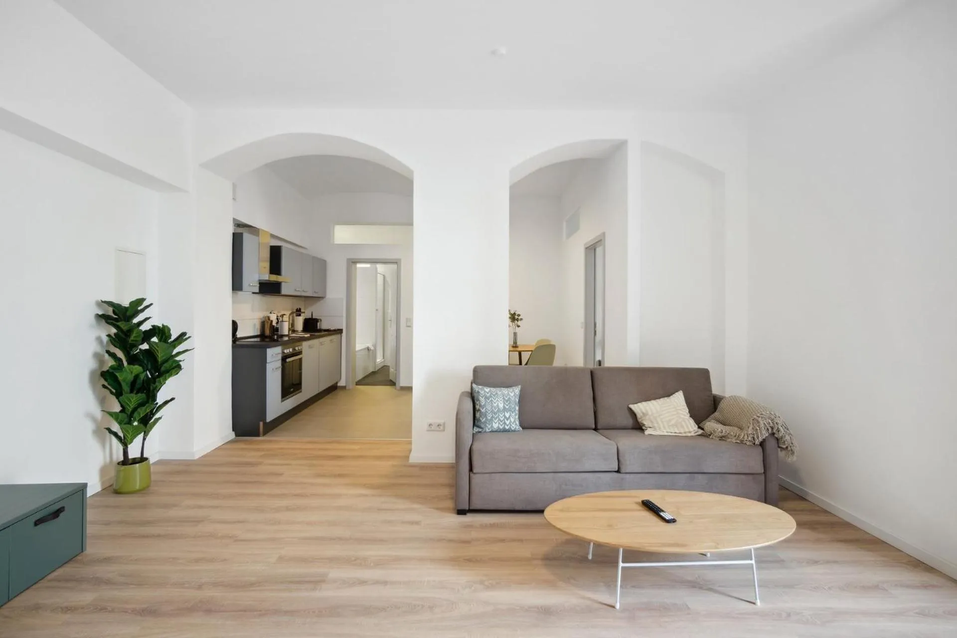 Kitchen or kitchenette in Limehome Dresden Jordanstraße