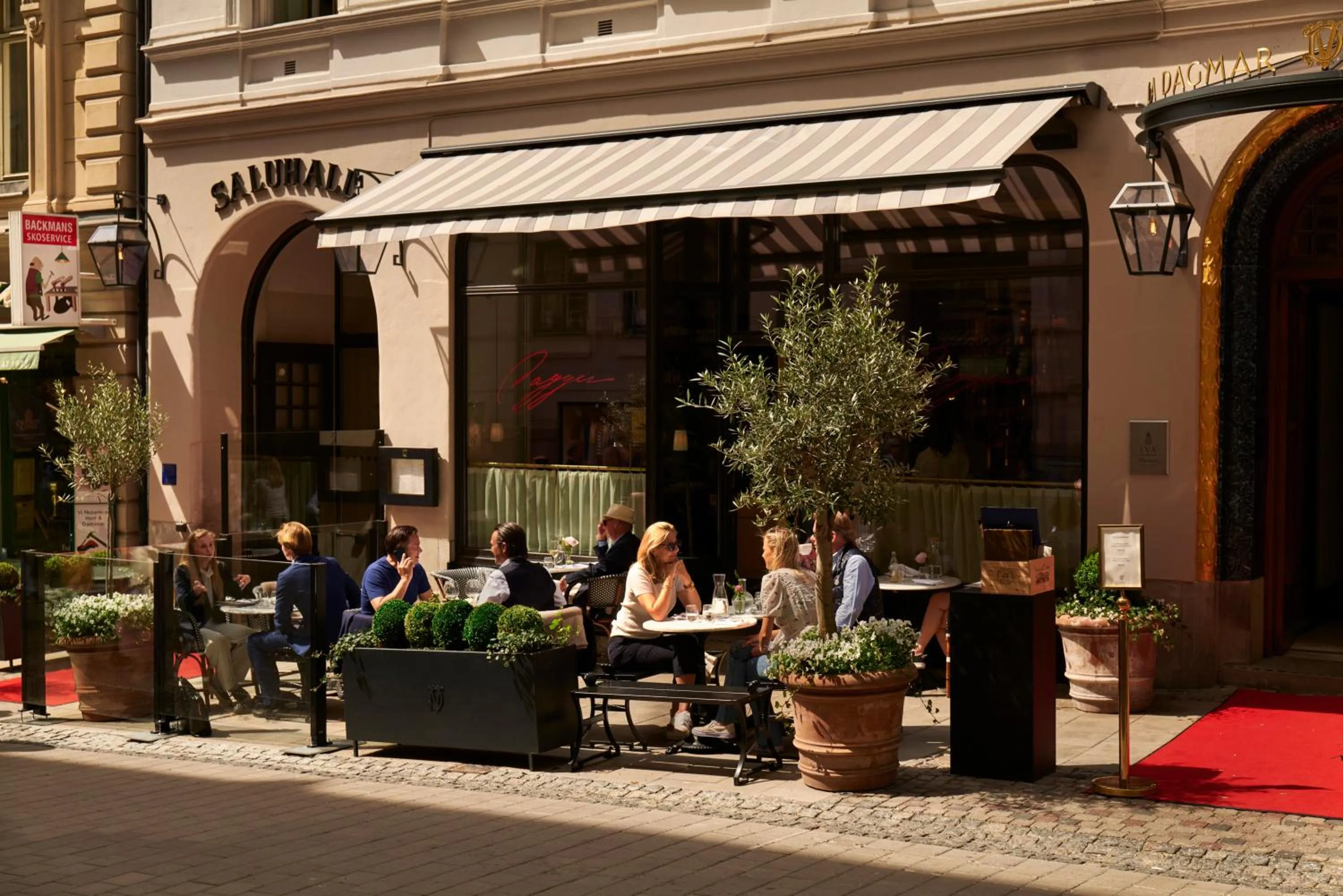 Restaurant/places to eat in Villa Dagmar