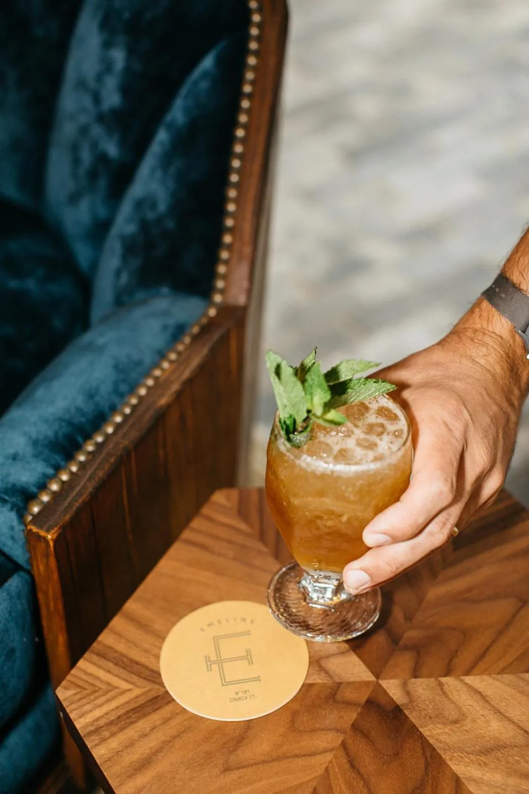 Restaurant/places to eat in Hotel Emeline