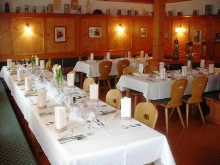 Restaurant/places to eat in Hotel Landgasthof Euringer
