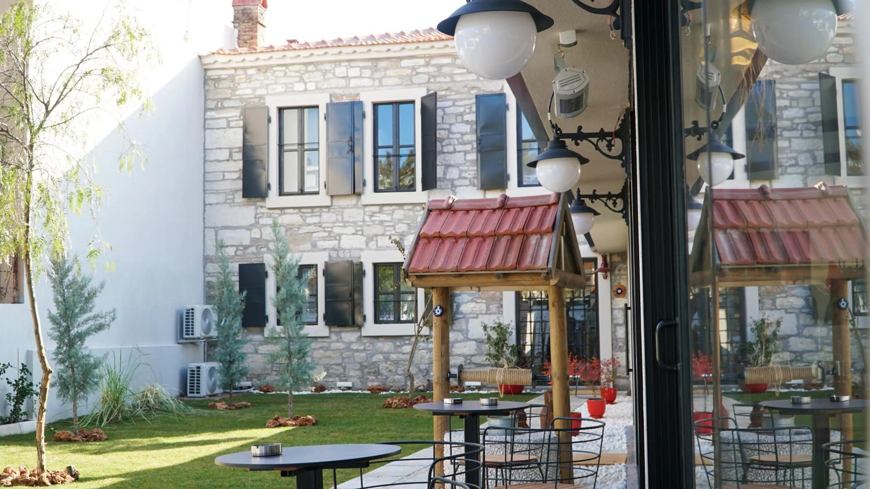 Property building in Urla Taş Konak Otel