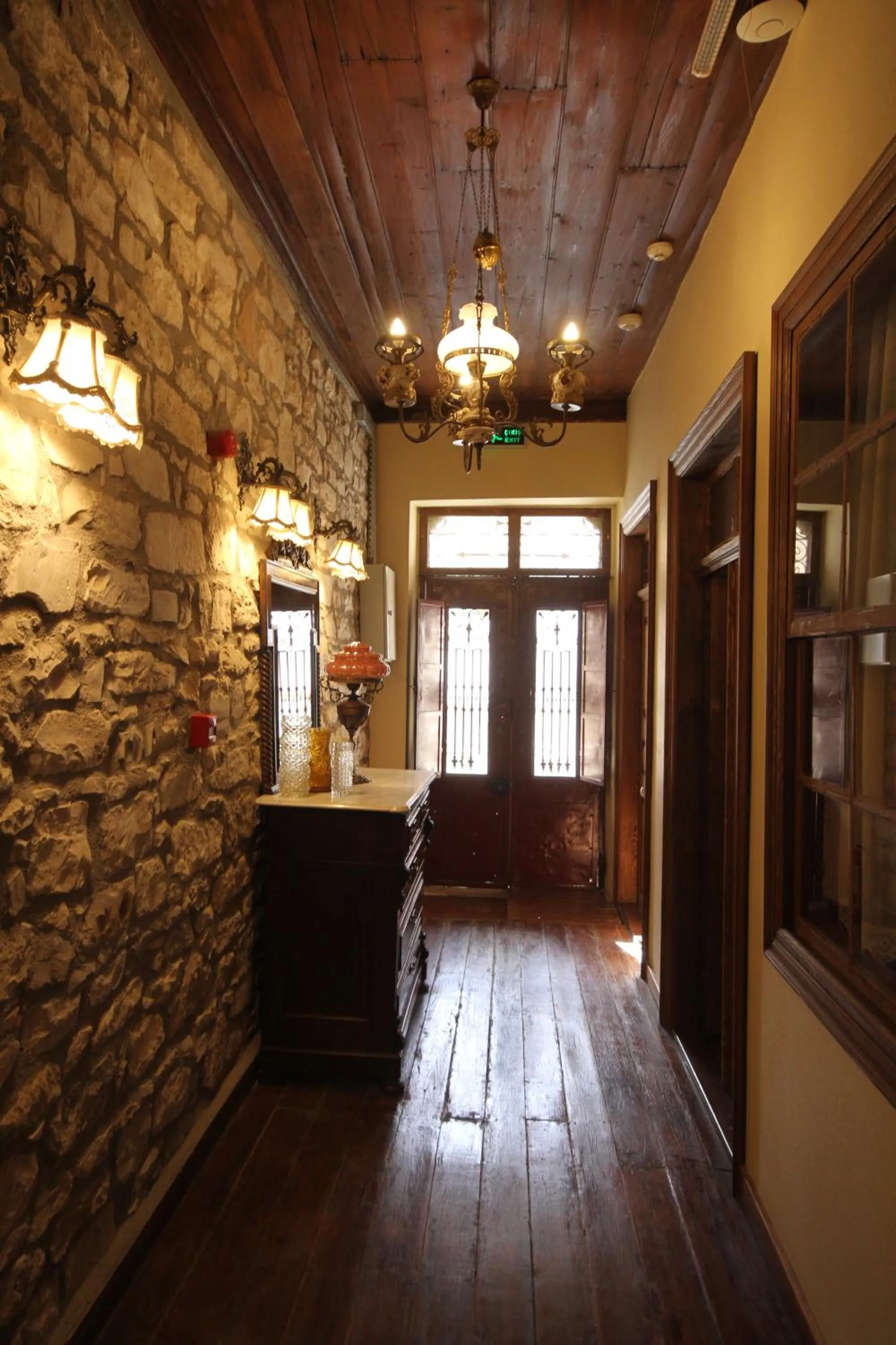 Urla Taş Konak Otel