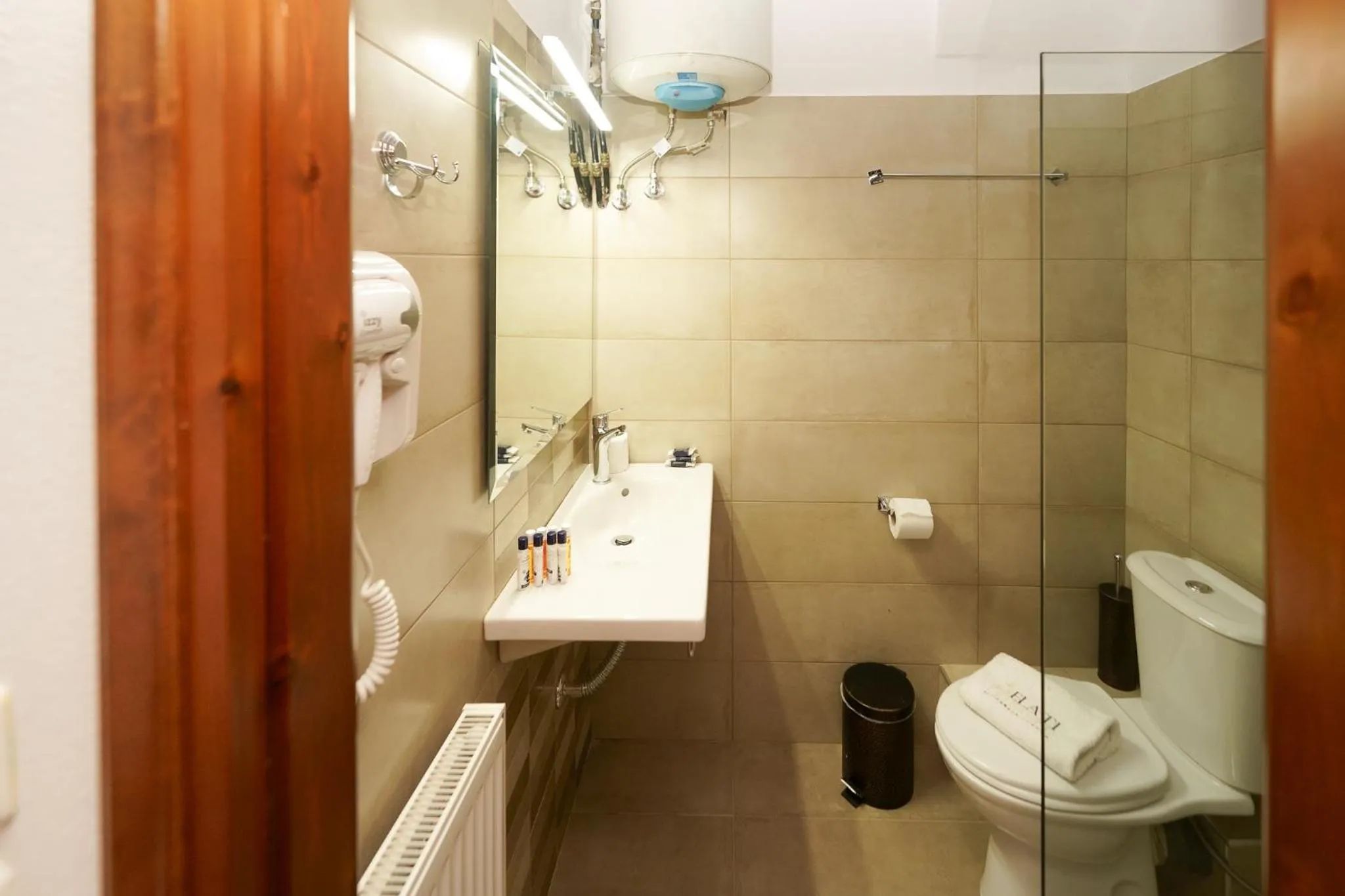 Elati Suites & Apartments-Mihail