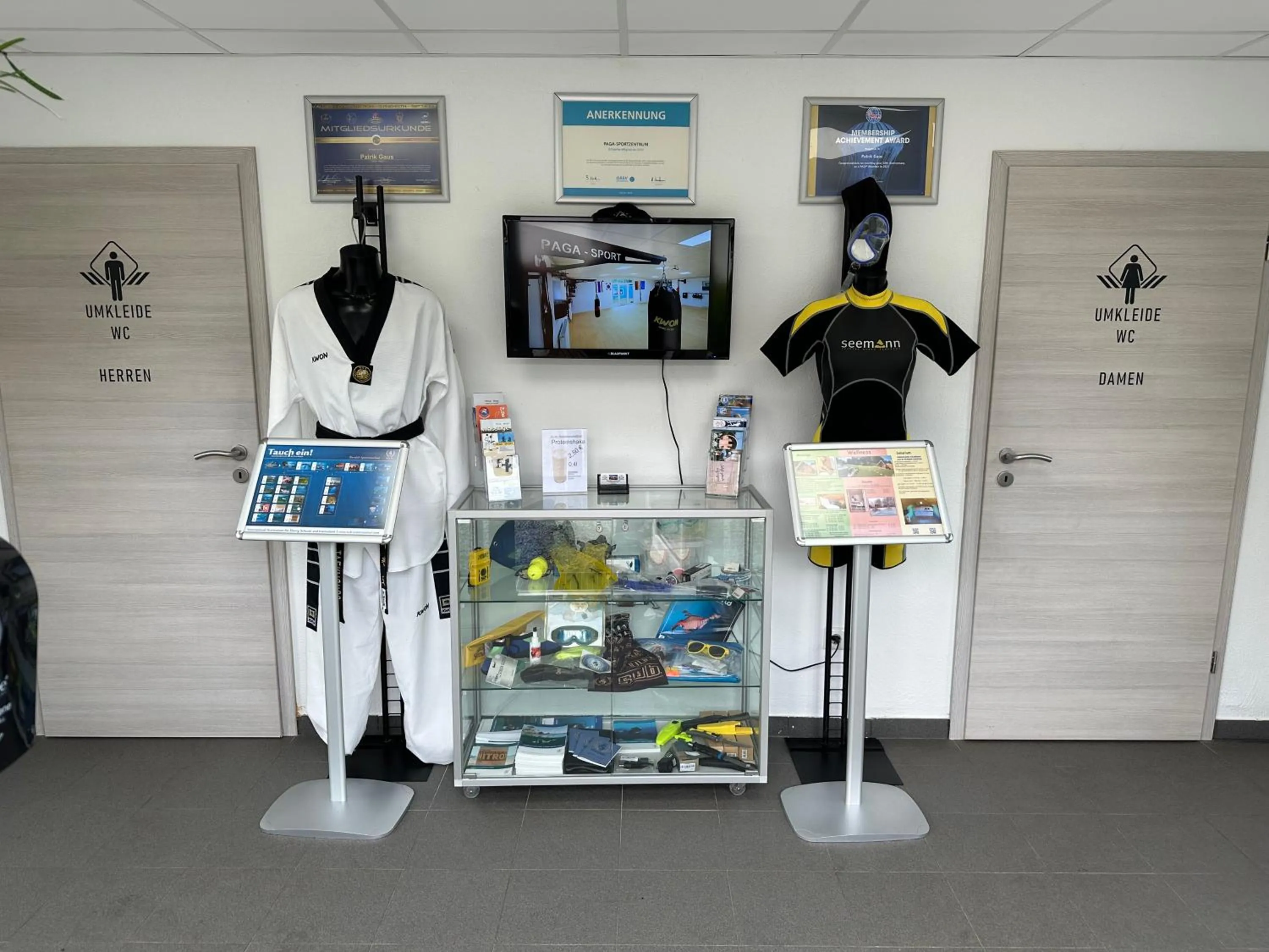 Fitness centre/facilities in PAGA Hotel