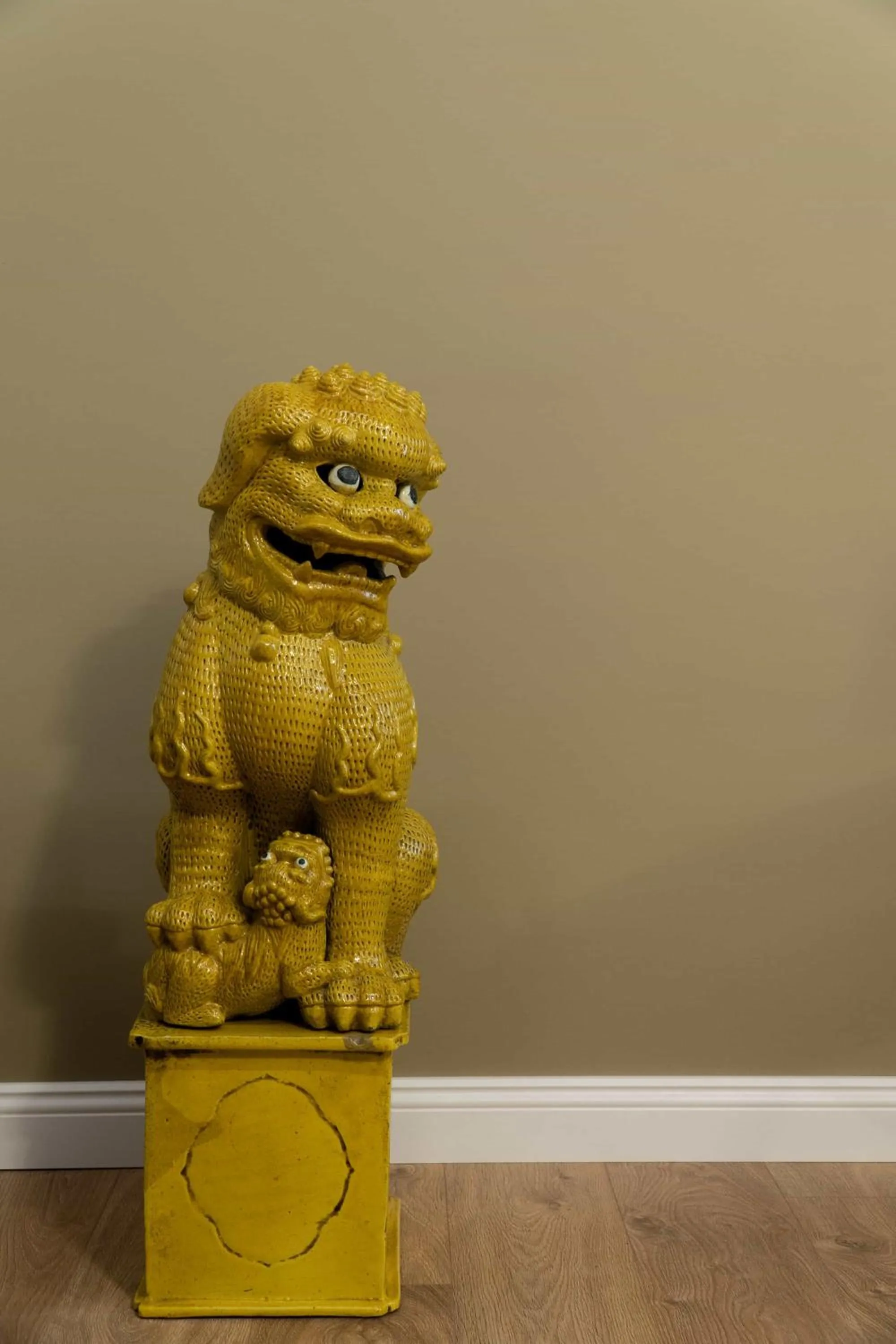 Decorative detail in Corso 101