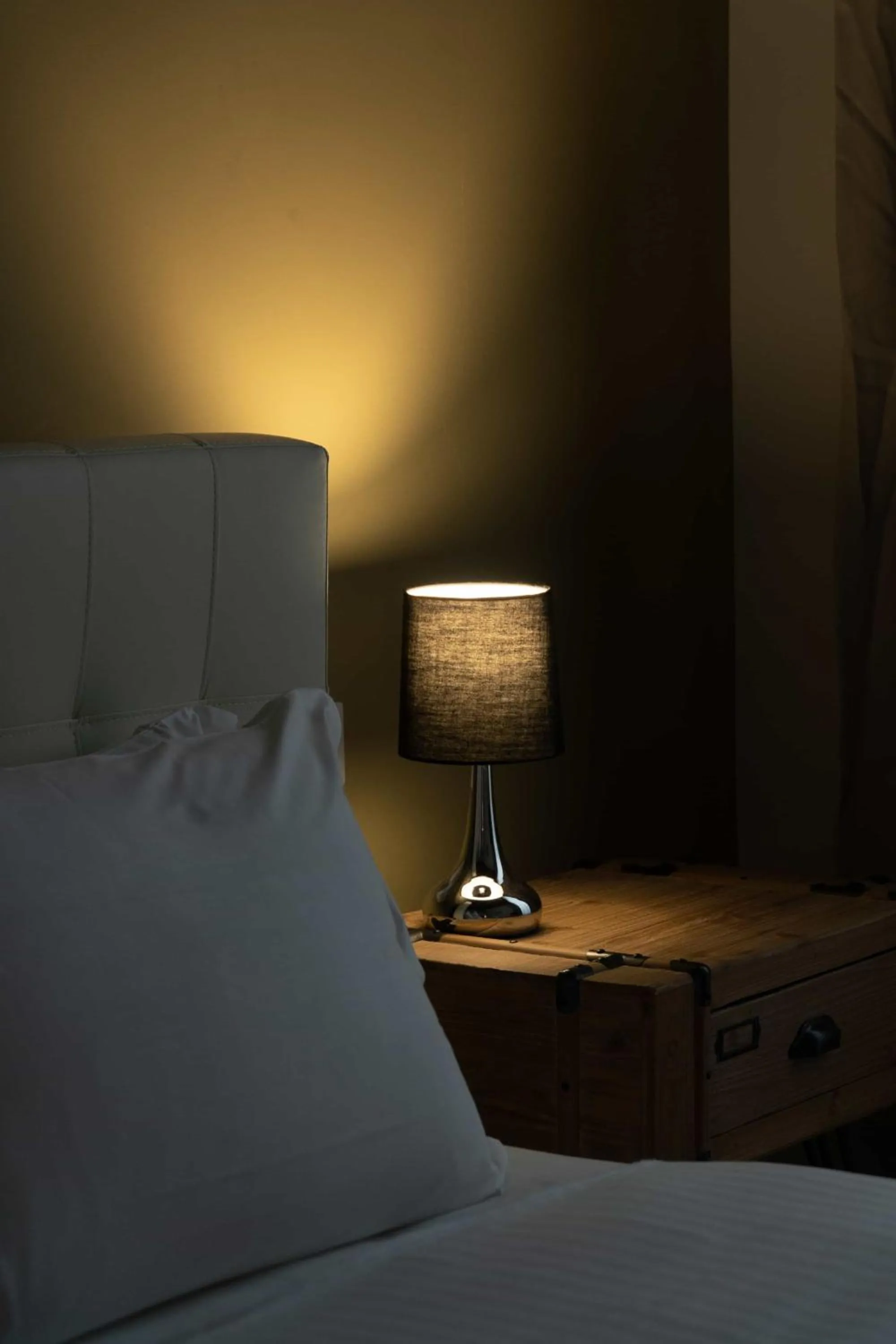 Decorative detail, Bed in Corso 101