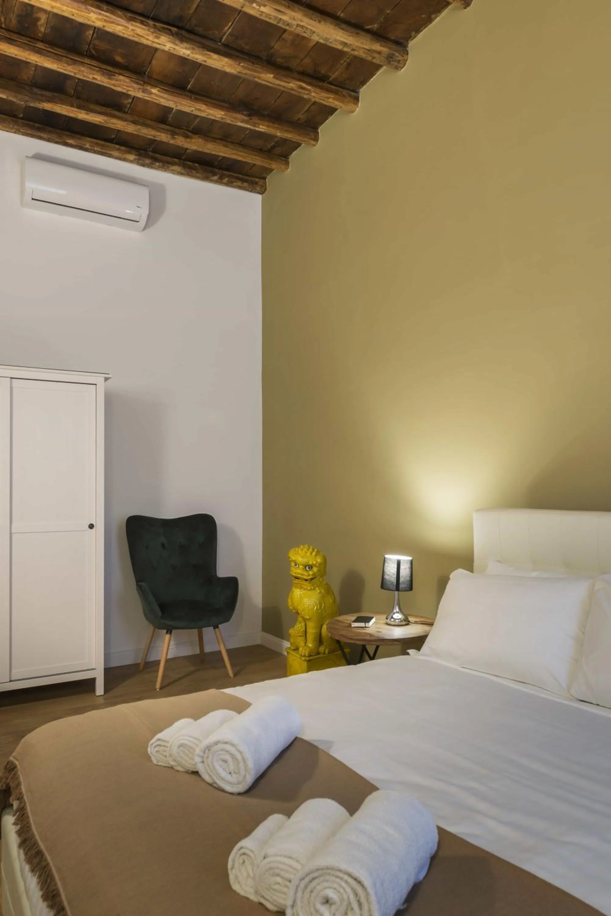 Bedroom, Bed in Corso 101