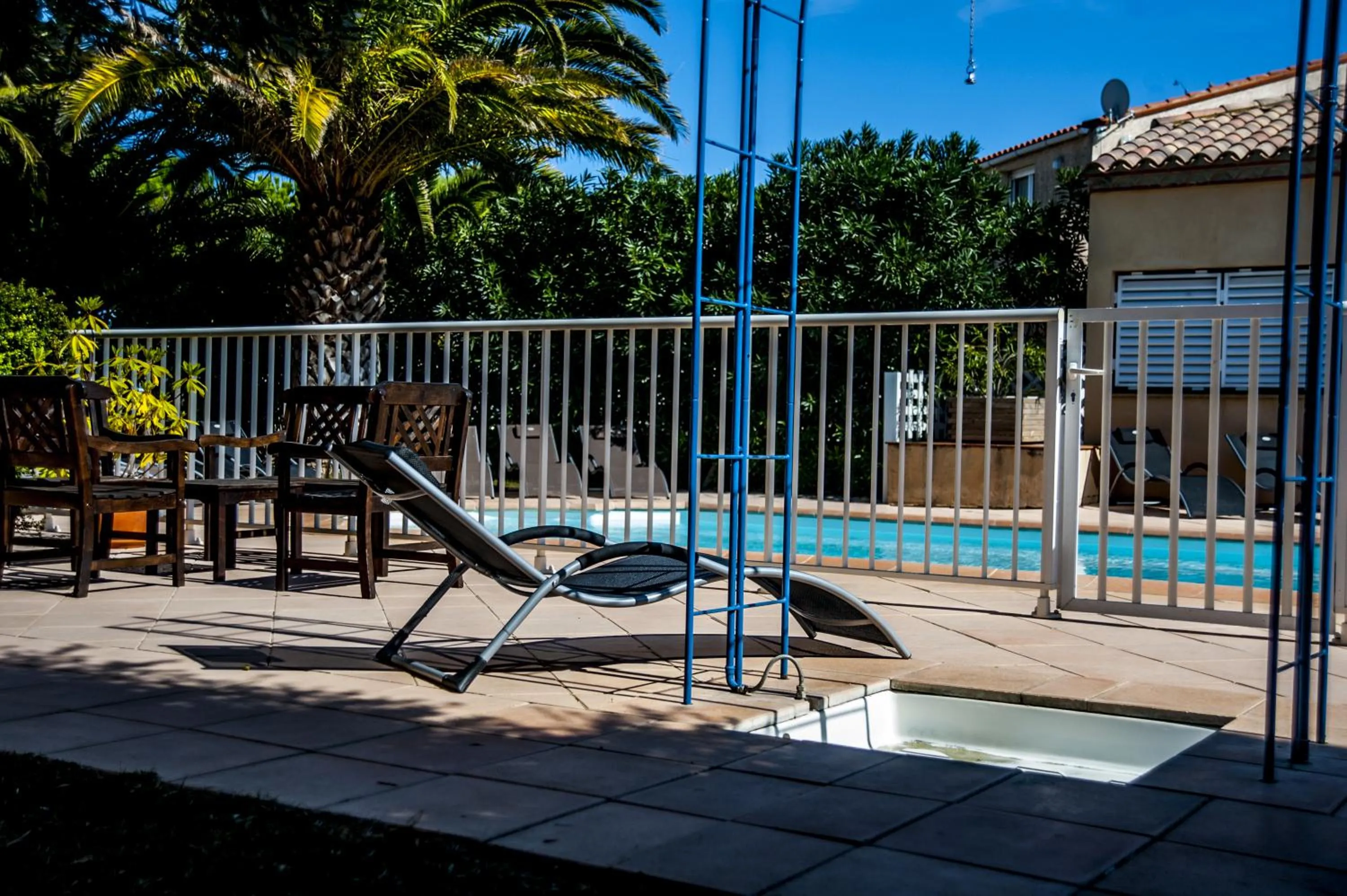 Shower in Hôtel Le Leukos