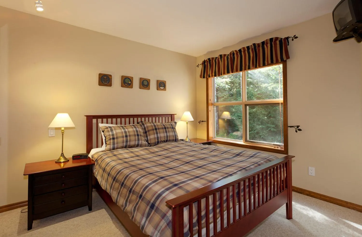 Bedroom, Bed in Blackcomb Greens by Whistler Premier