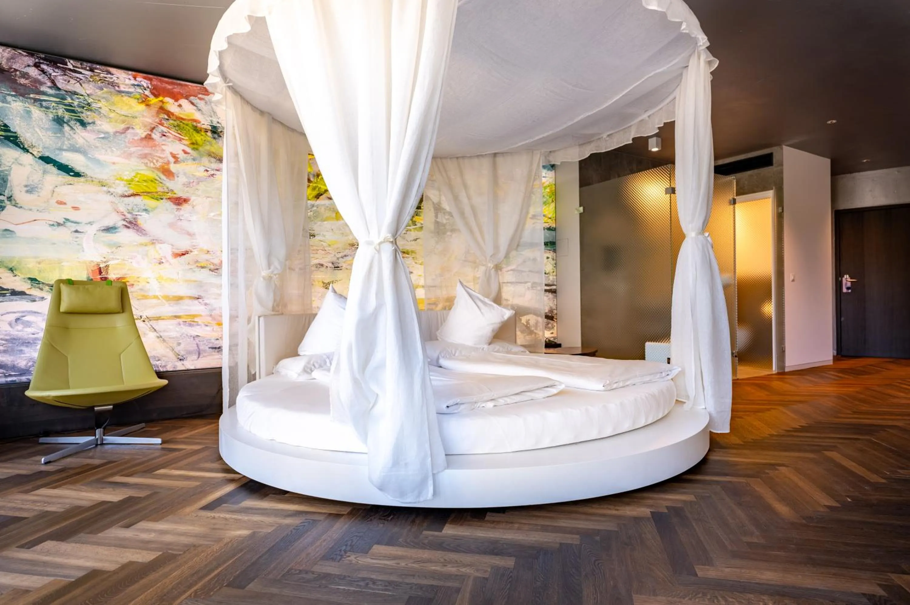 wedding, Bed in HIRSCHEN OBERKIRCH - Design Boutique Hotel