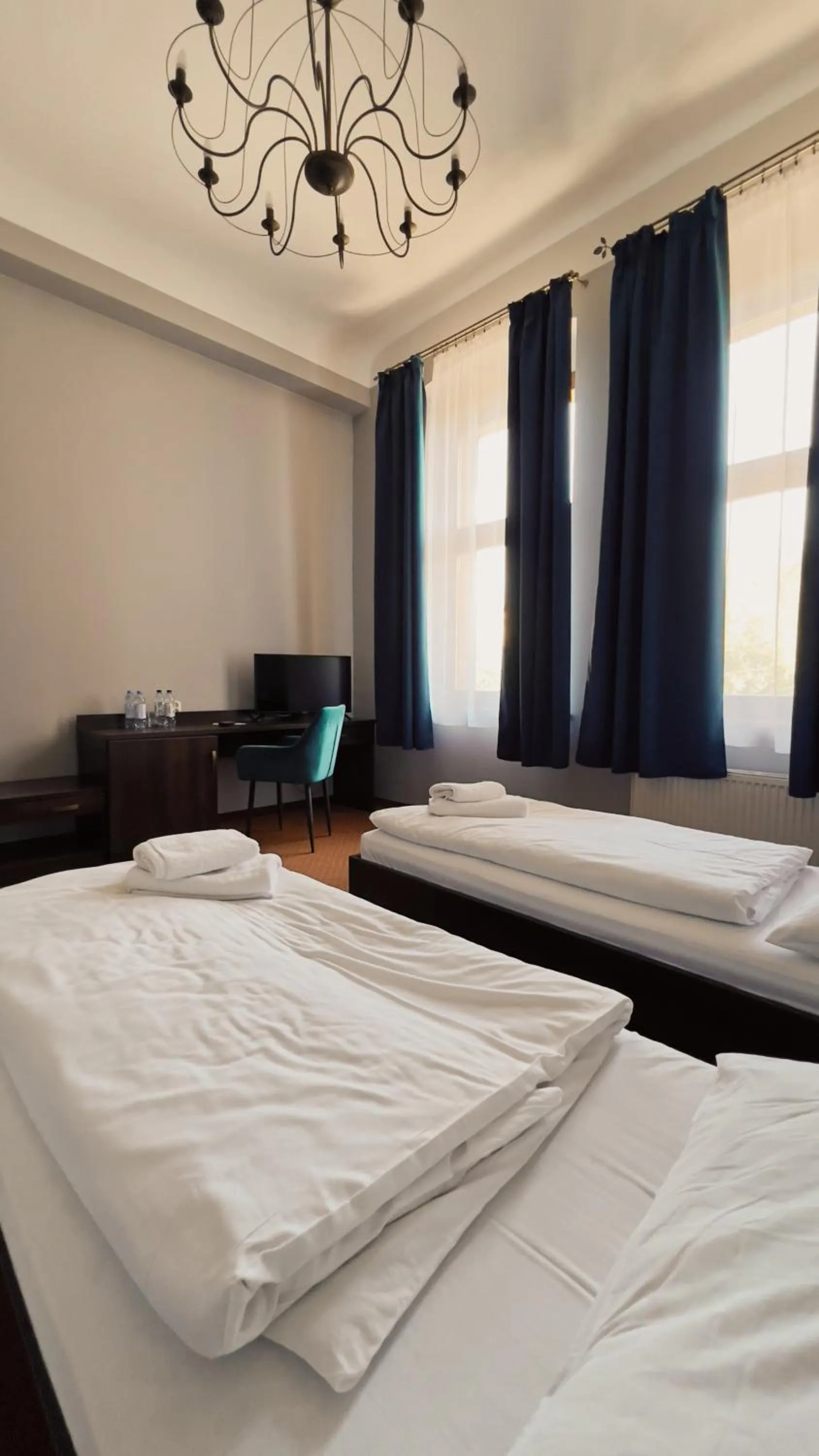 Bed in Legnicki Browar Książęcy Hotel i Restauracja