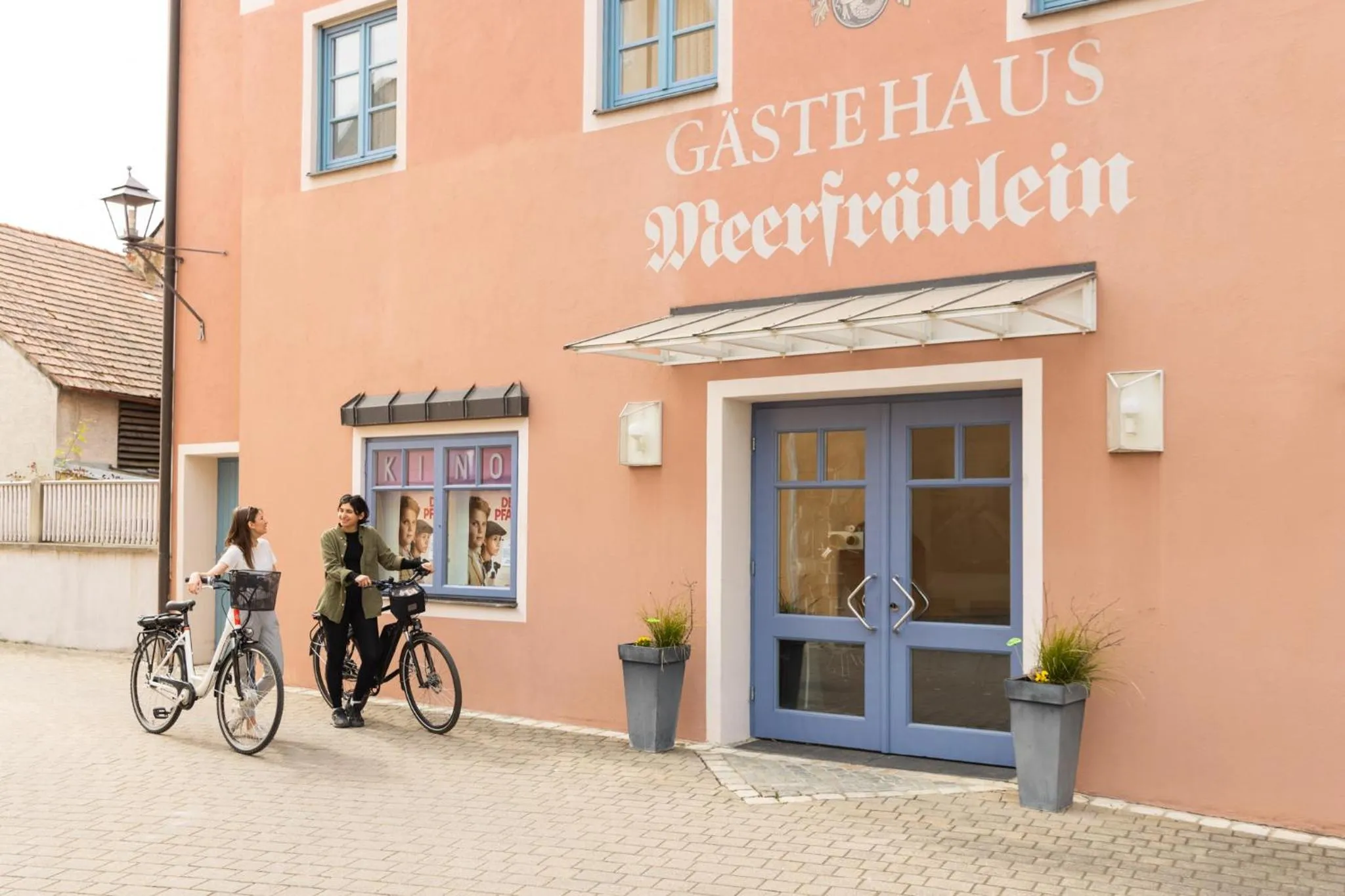 Facade/entrance in AKZENT Hotel Meerfräulein