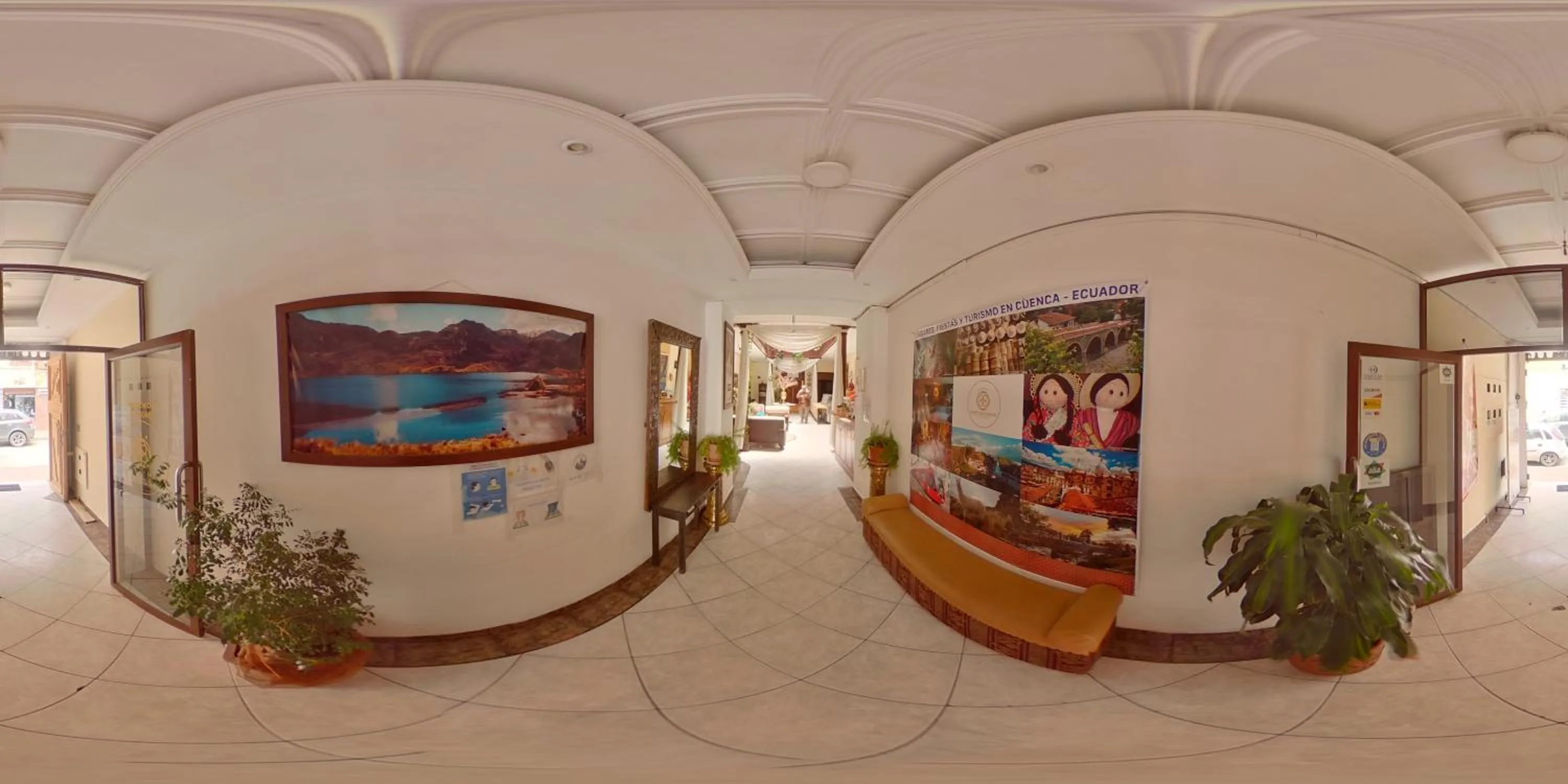 Property building in Hotel 4 Mundos