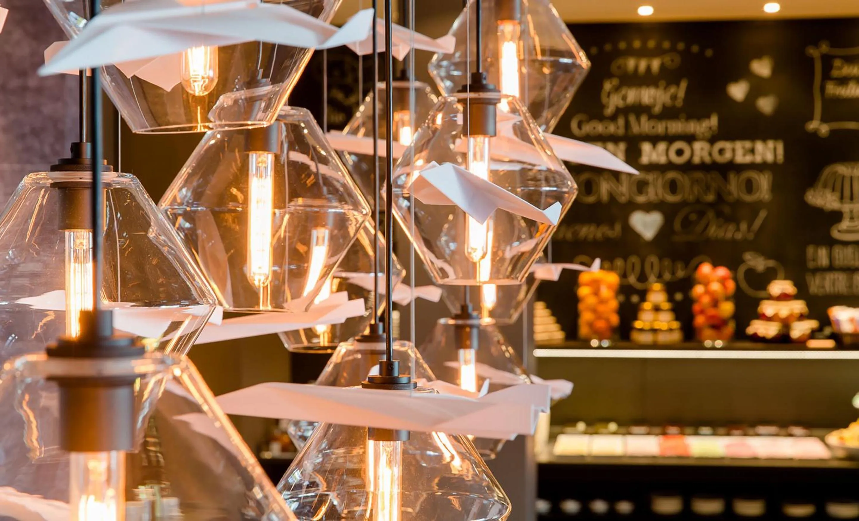 Lounge or bar in Motel One Frankfurt Airport