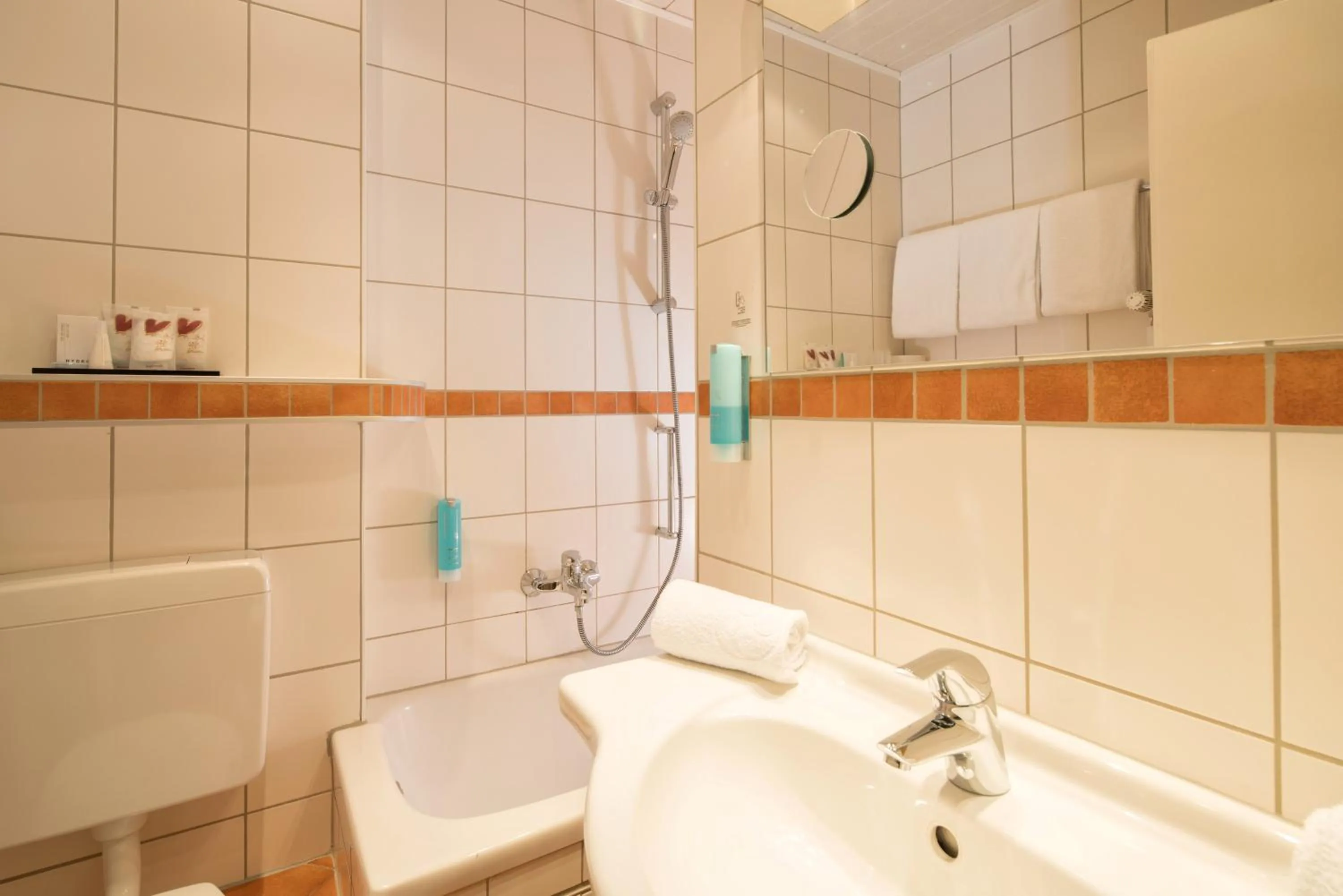 Shower in Hotel Isartor