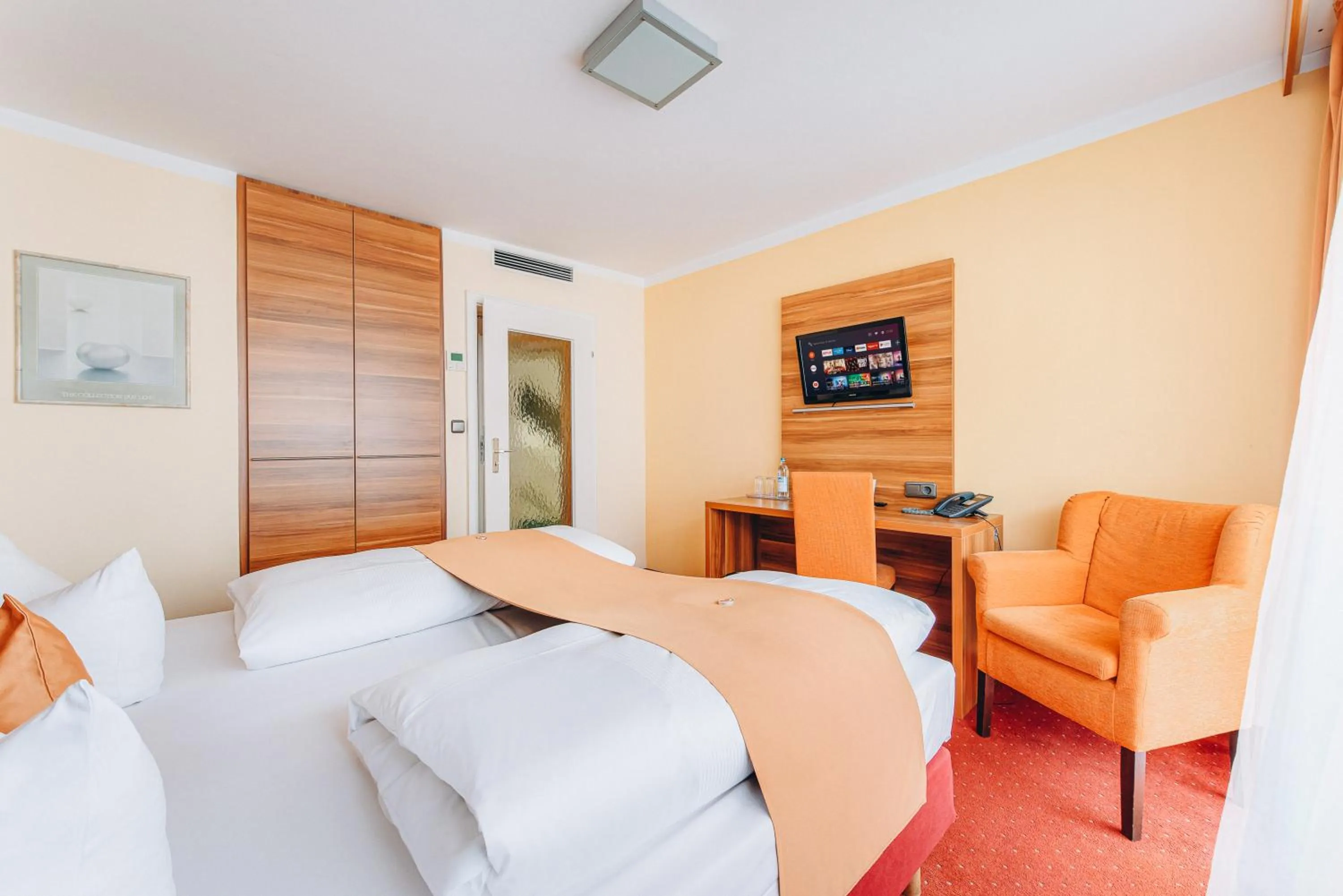 Bed in Hotel Isartor