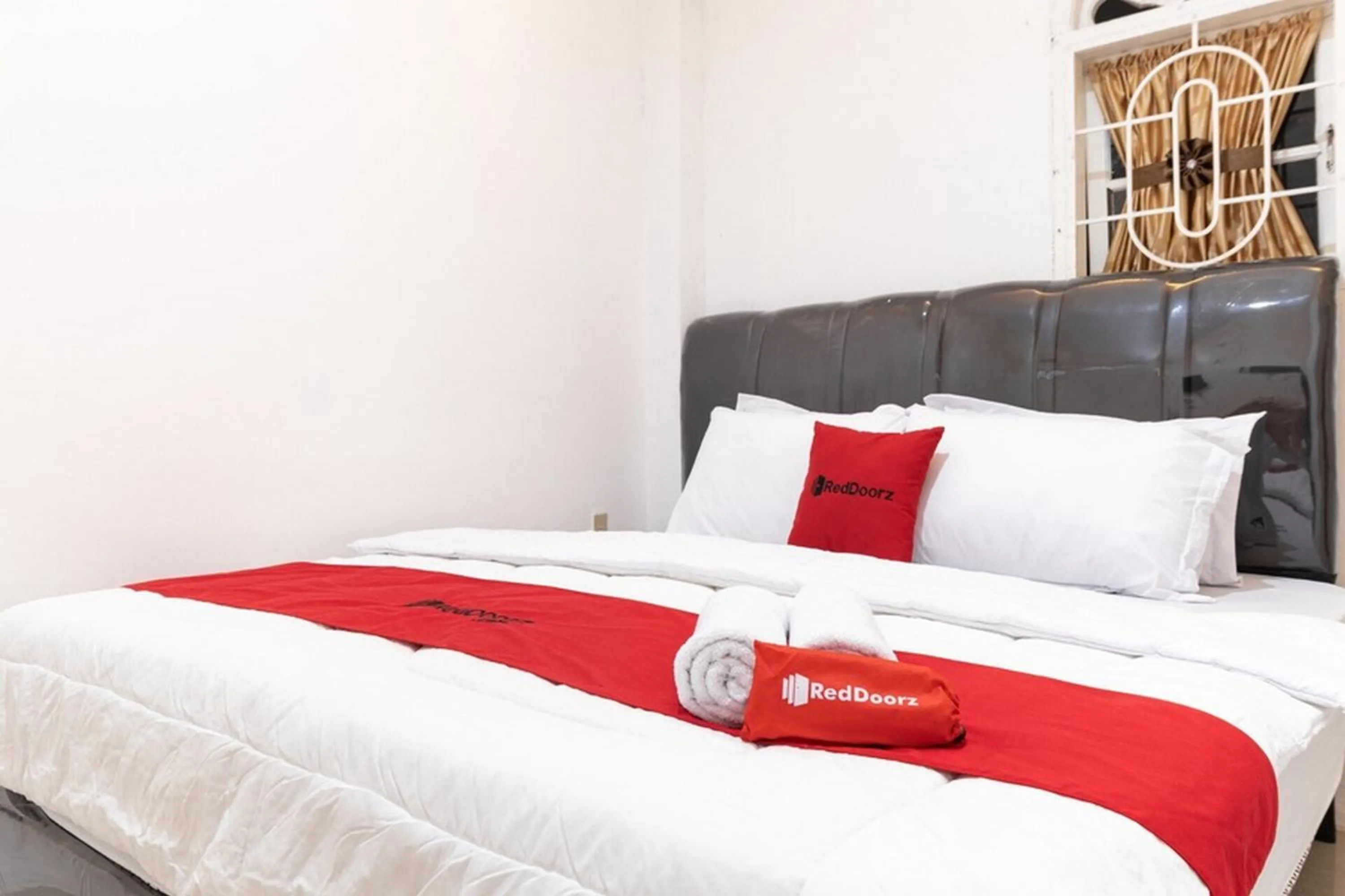 Bed in Reddoorz @ Medan Johor