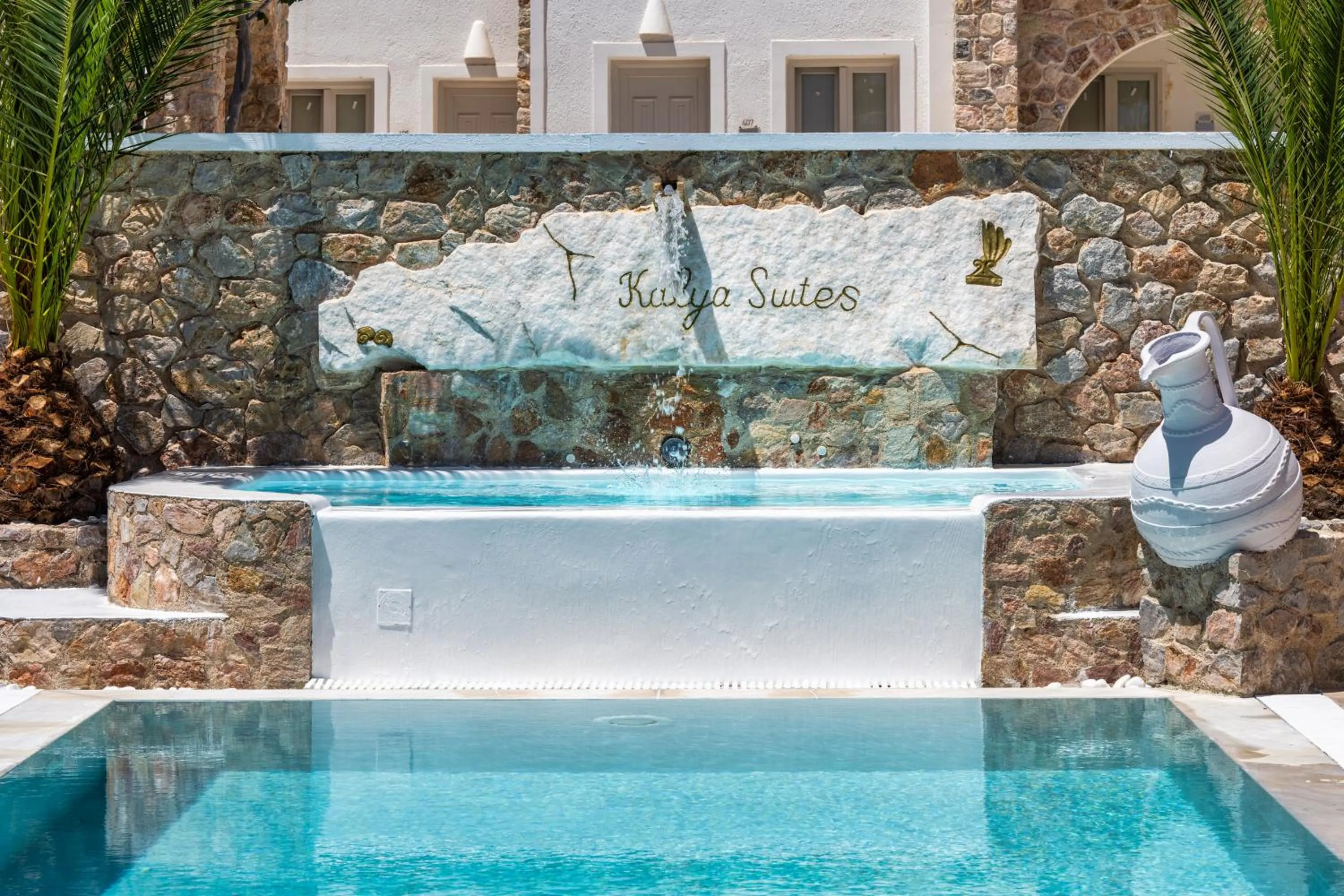Swimming pool in Kalya Suites