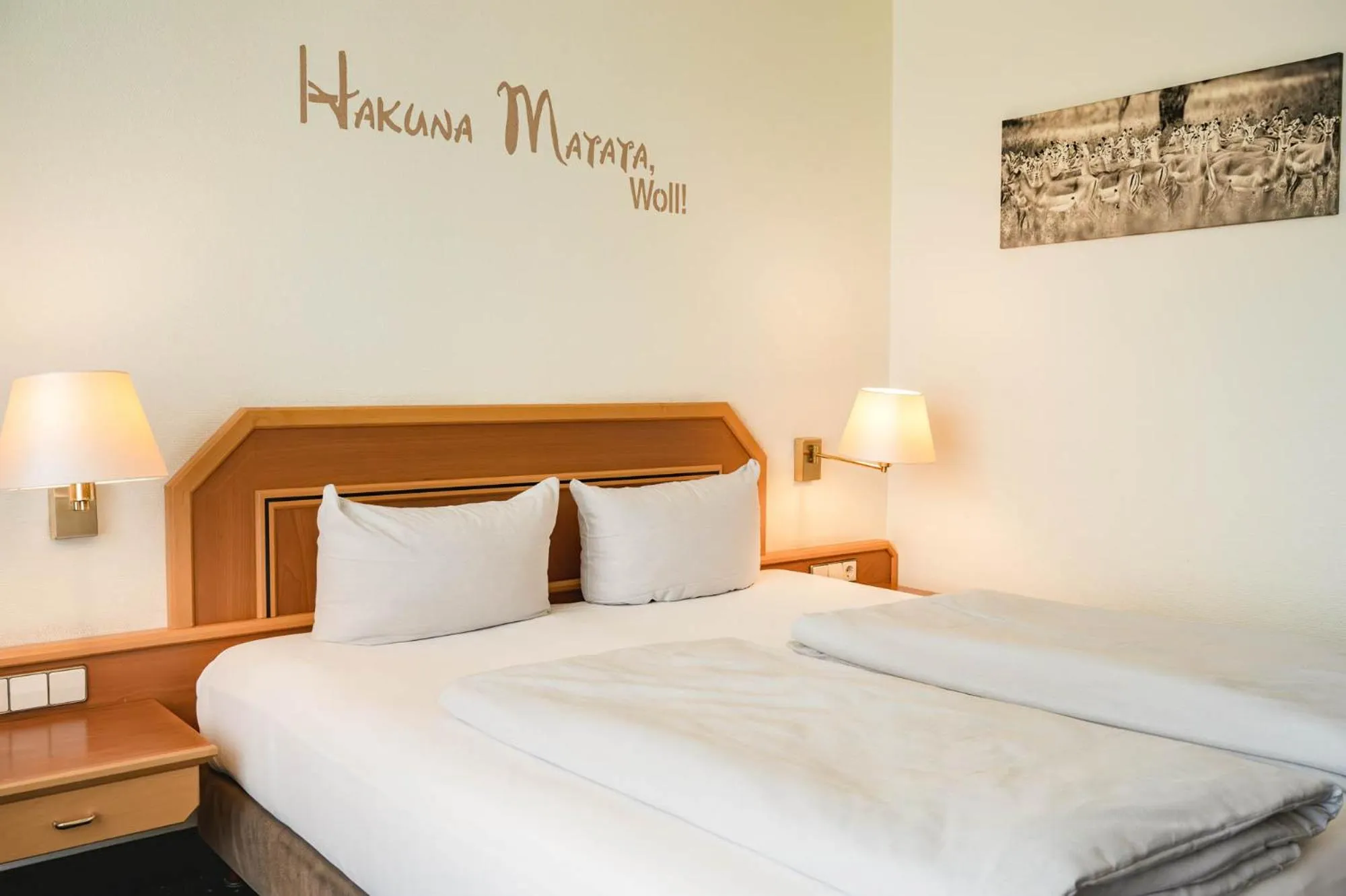 Photo of the whole room, Bed in Sunderland Hotel