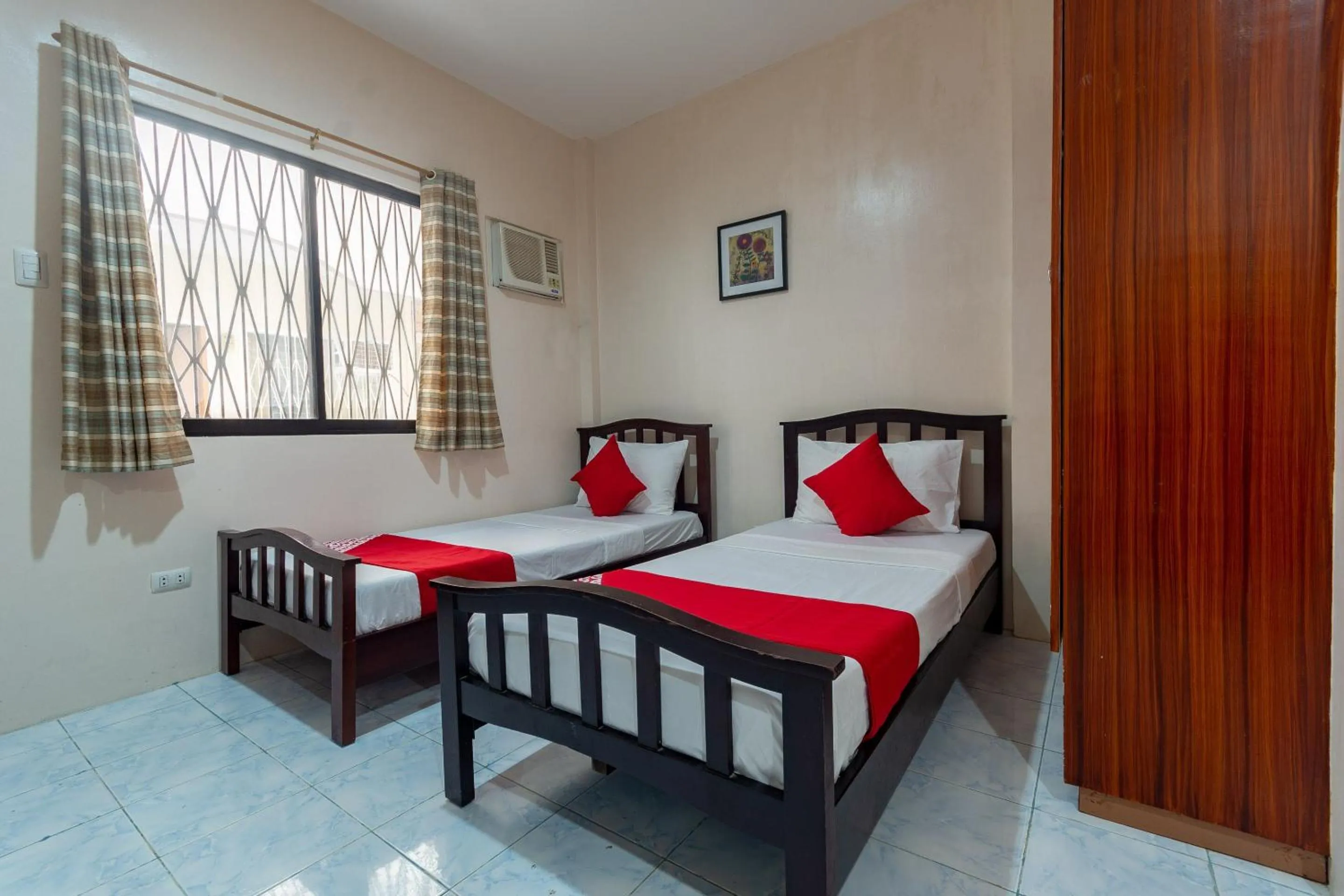 Bedroom, Bed in 3j's And K Apartment