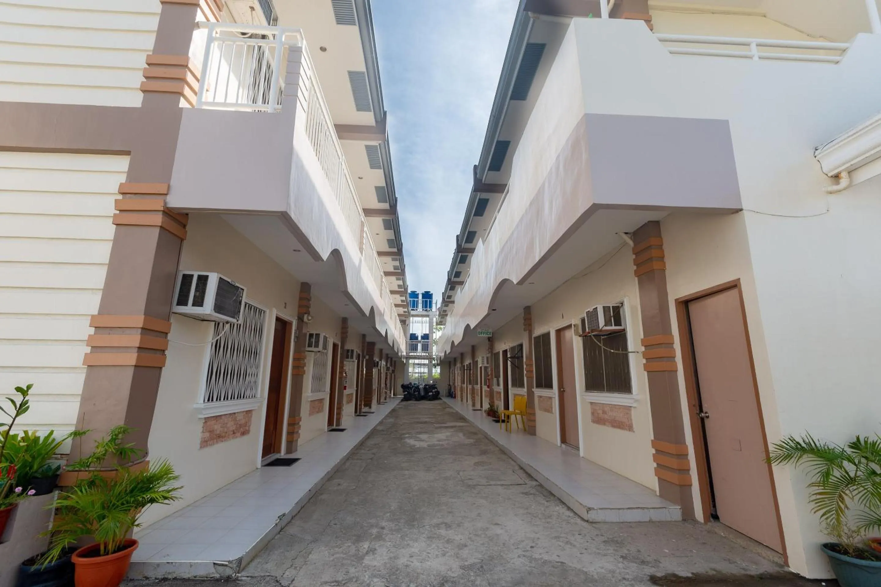 Lobby or reception in 3j's And K Apartment