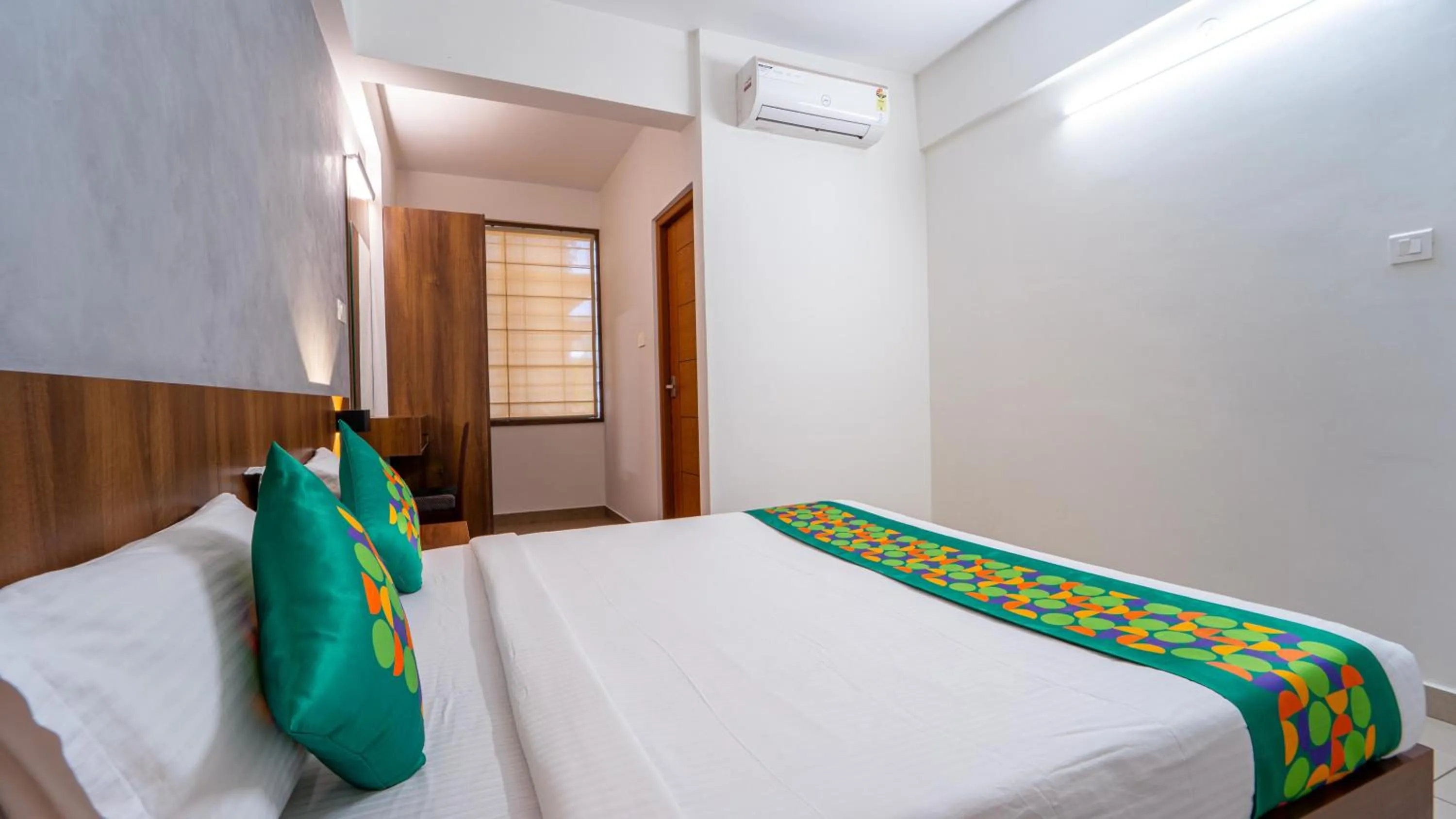 Bedroom, Bed in Treebo Petals Suites