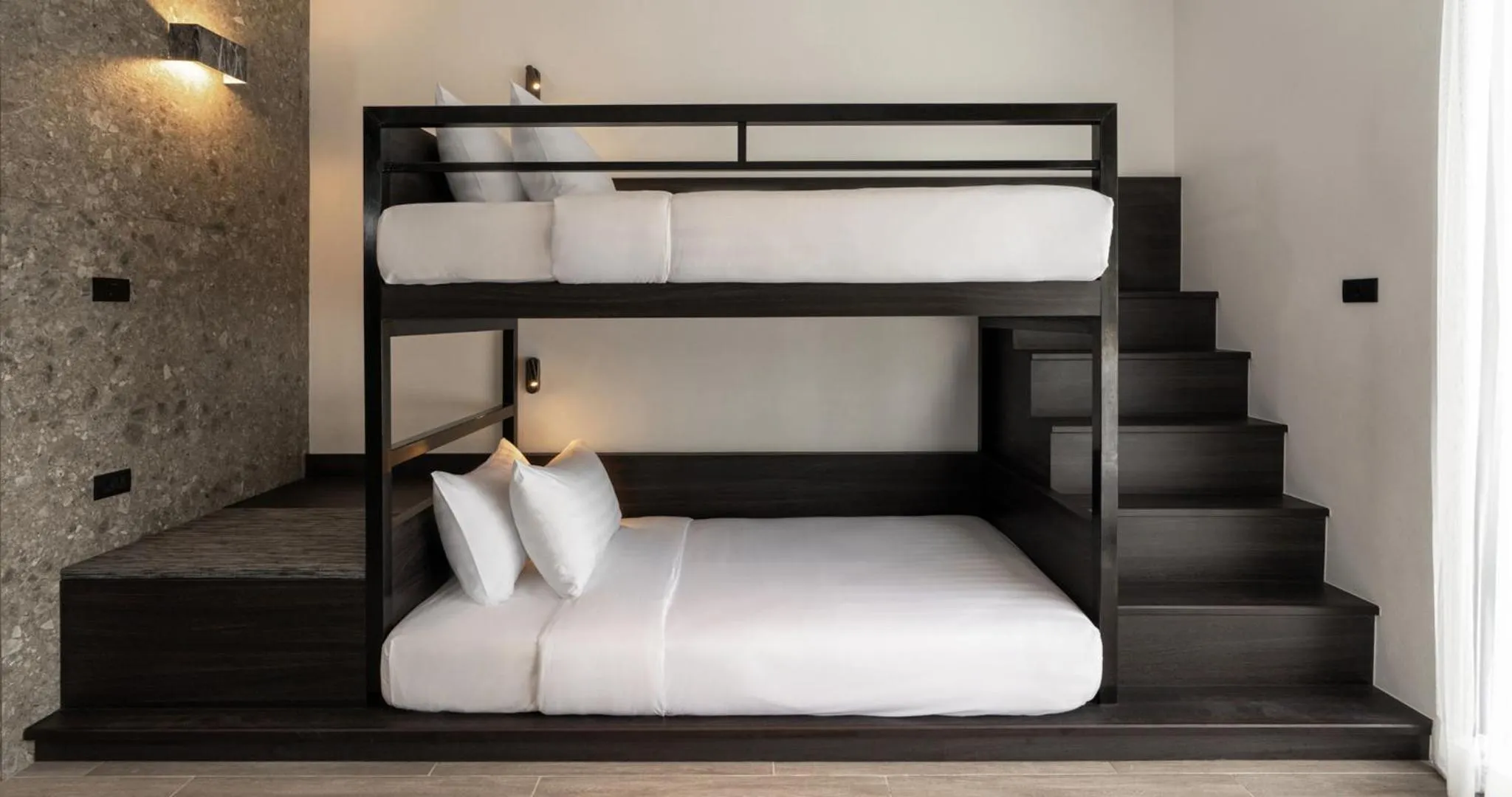 Guests, Bed in The Splash Koh Chang