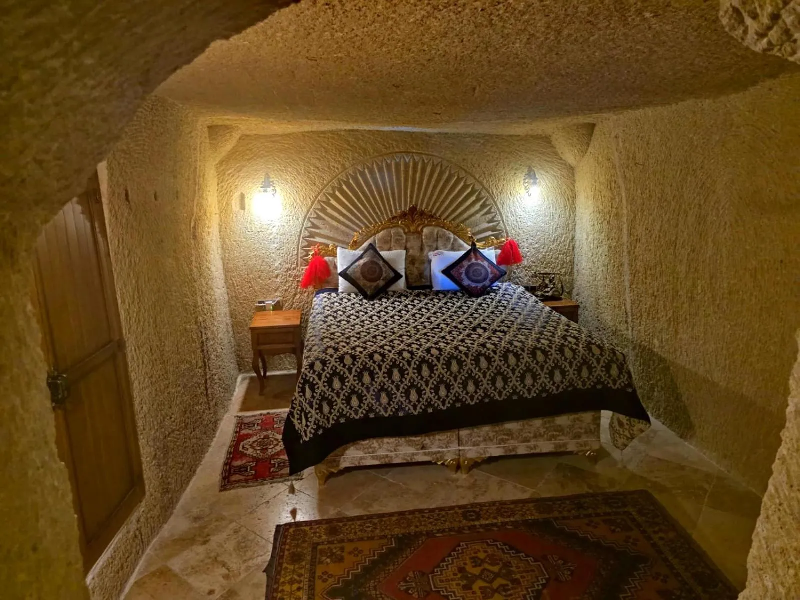 Bed in Antique House Cappadocia